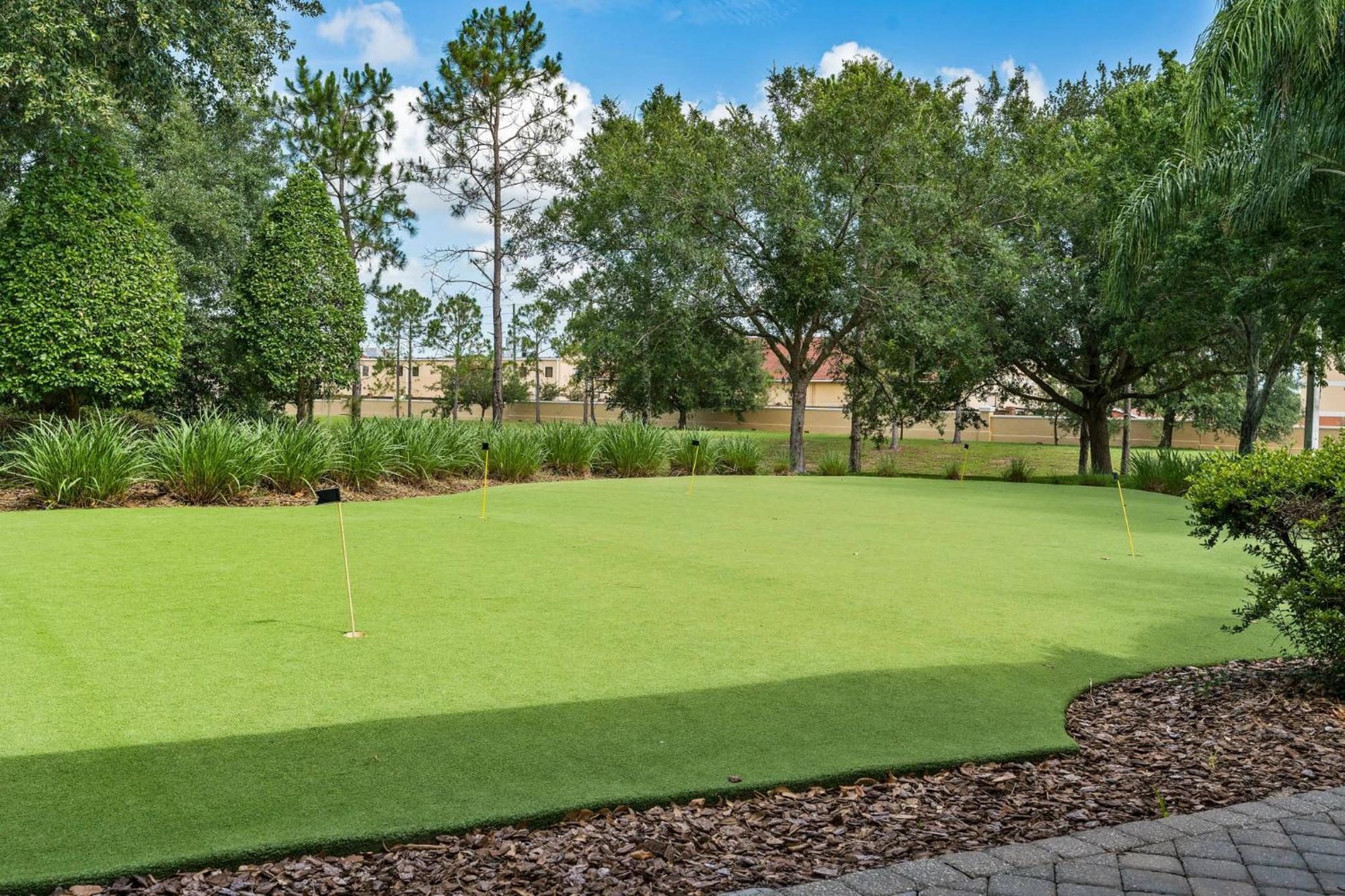 Alluring Townhome Heated Pool Waterpark Holiday home
