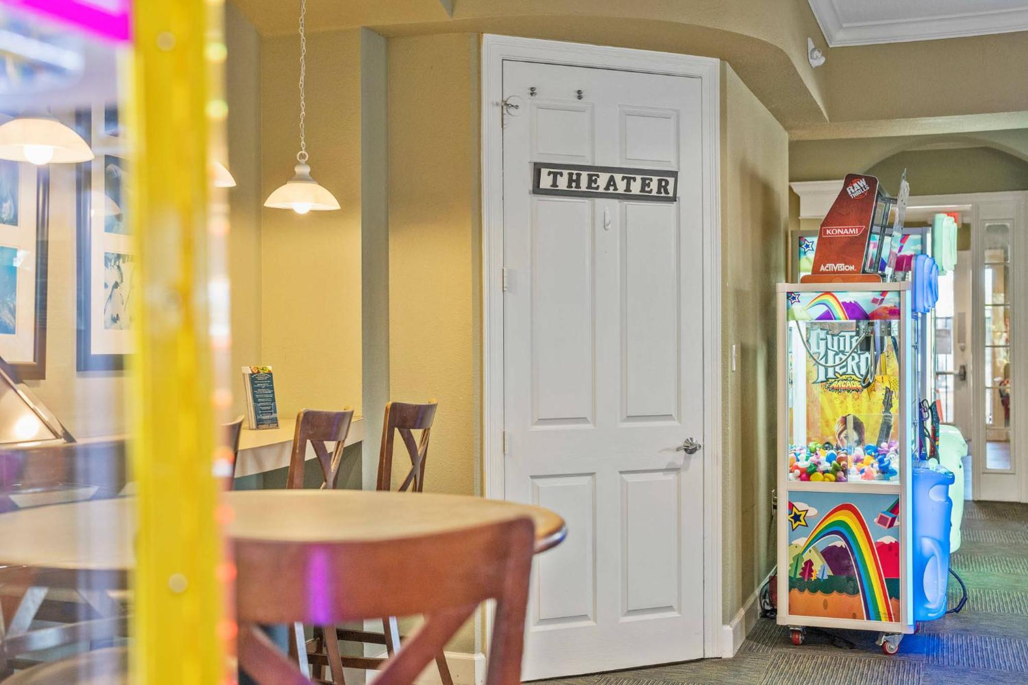 Free Water Park Luxury Living * Orlando