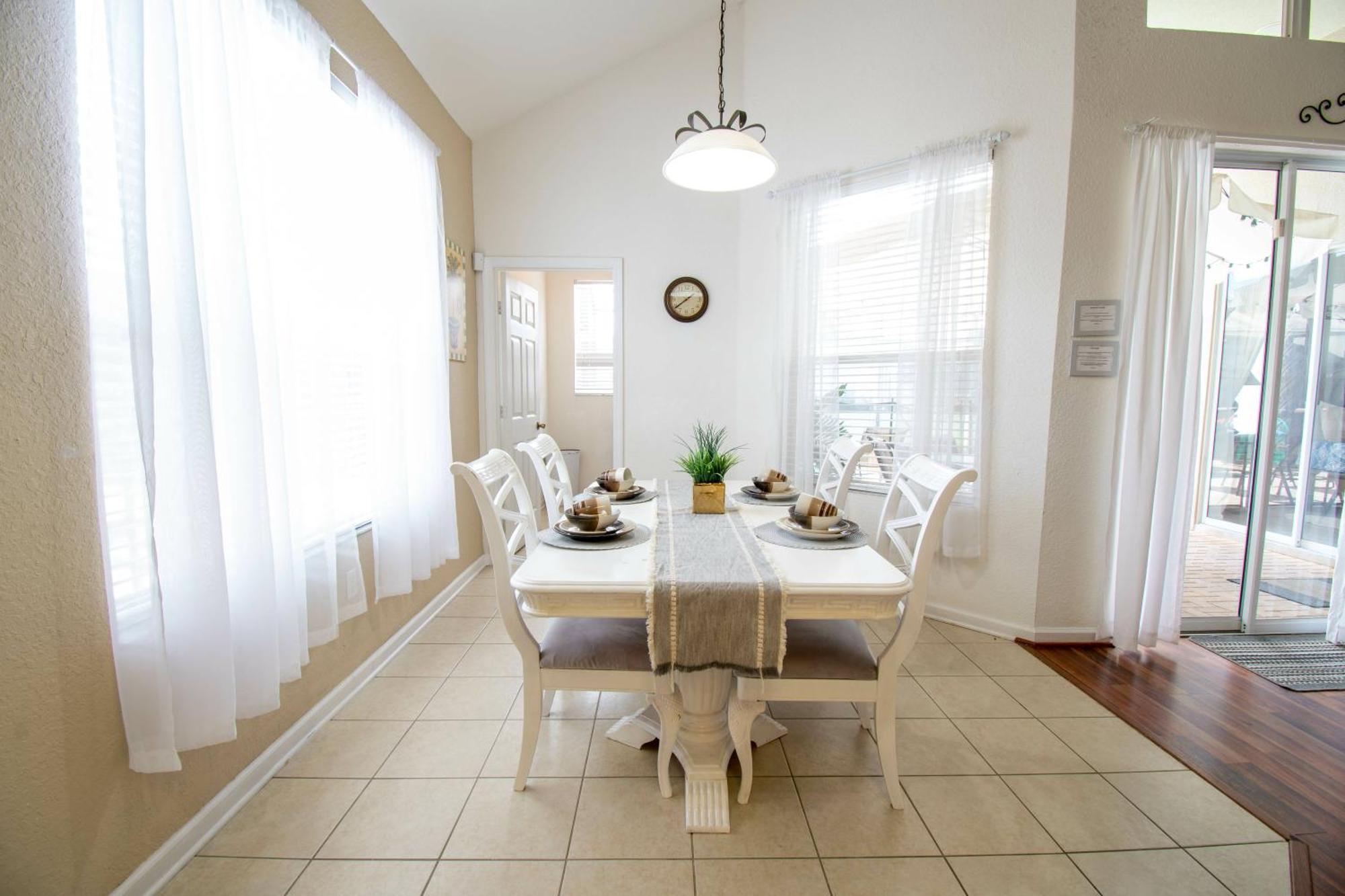 Holiday home Stunning 6 Bedroom Vacation *