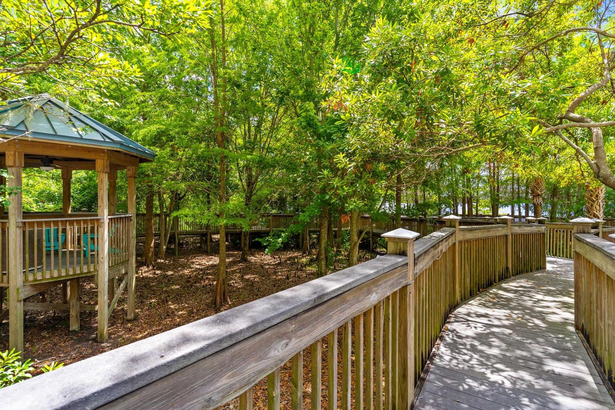 Apartment With Pools, 2 Mi To Disney! Orlando