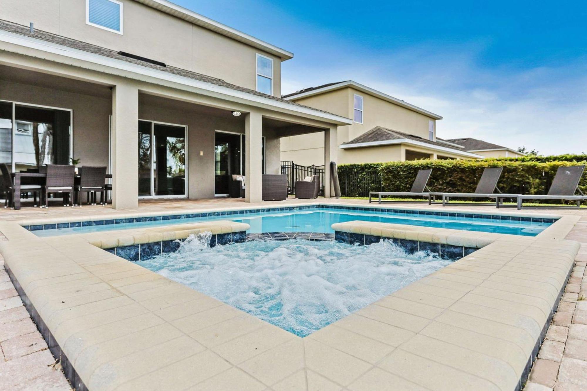 - Encore 581 Villa *