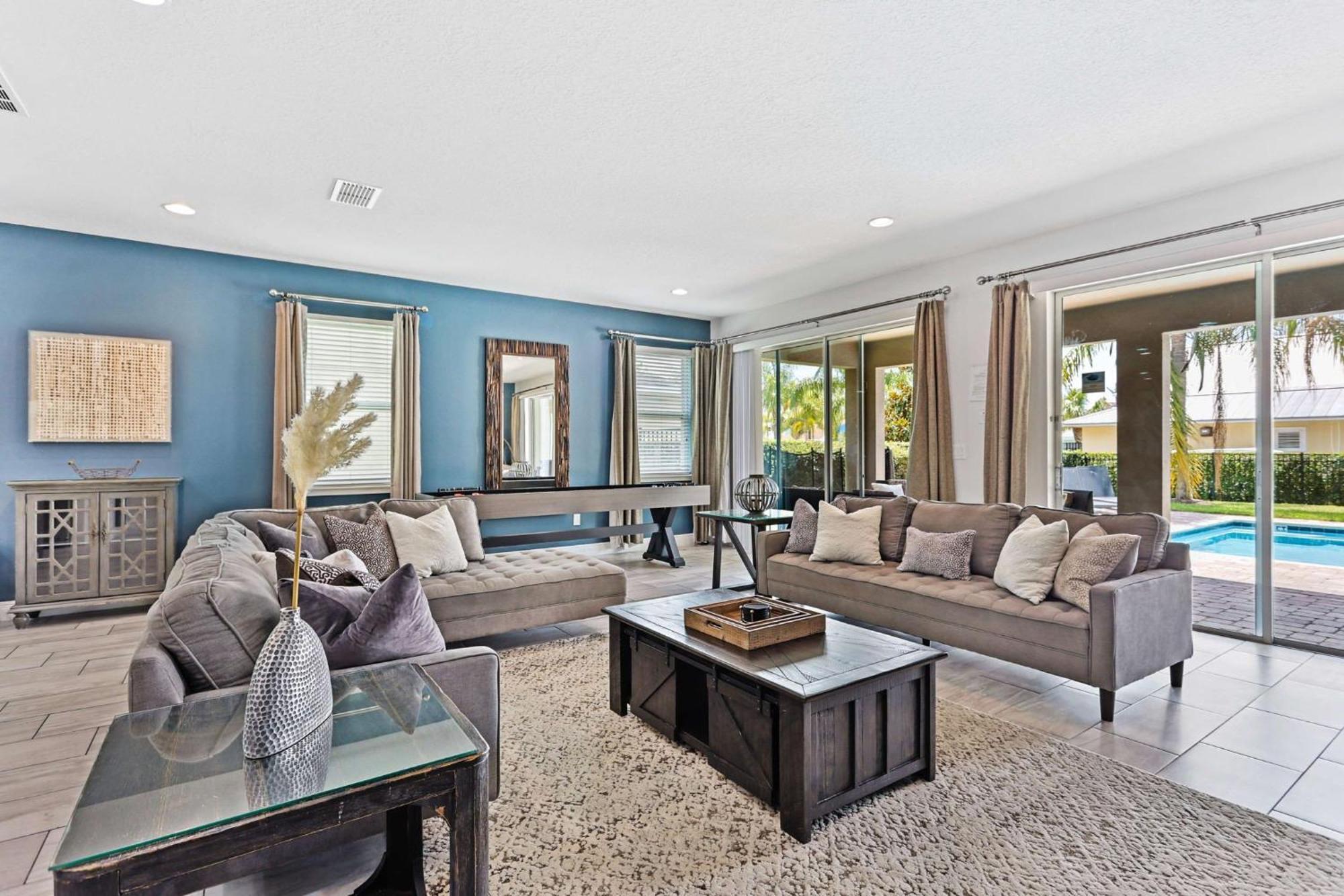 - Encore 581 Villa