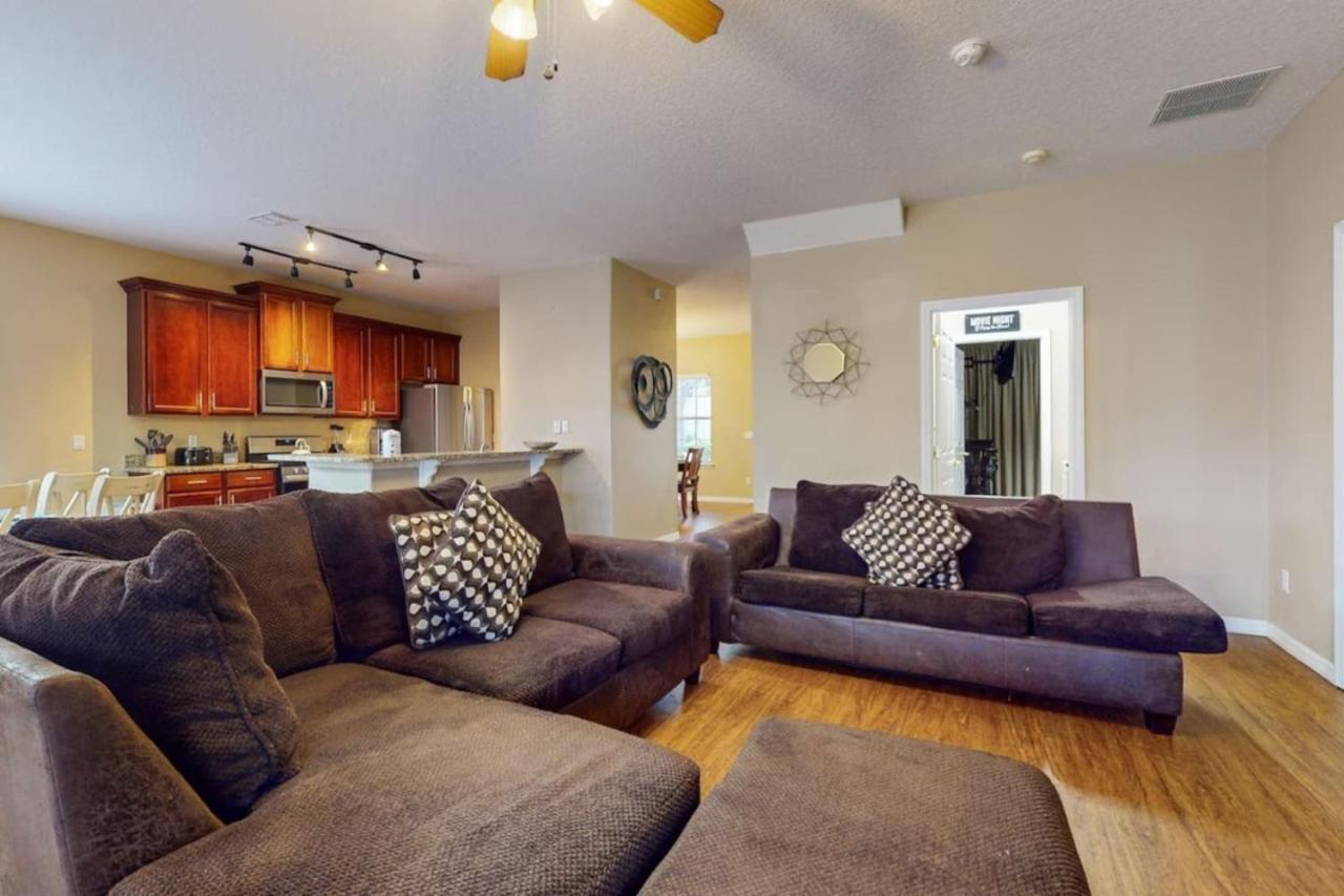 New 7 Bed Family With Themed And Game *