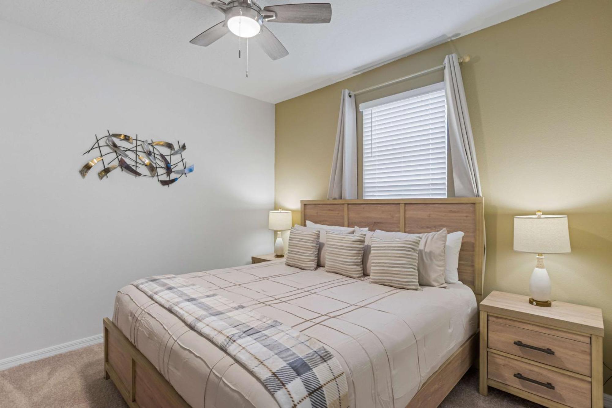 Brand New 5 Bed In Windsor Cay *