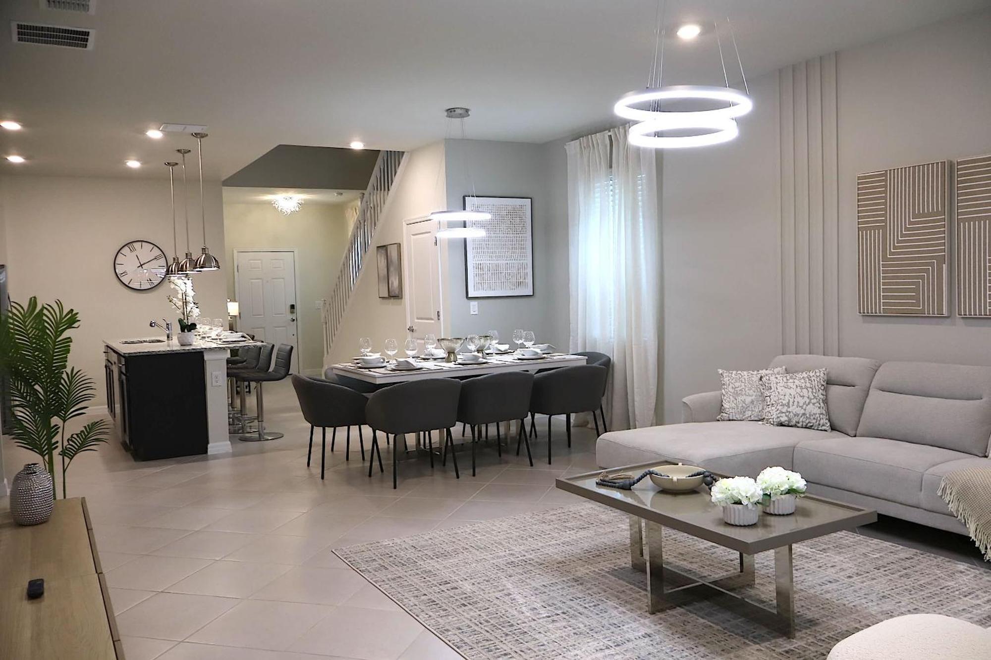 Spectacular 7 Bedroom With Private Pool Holiday home *