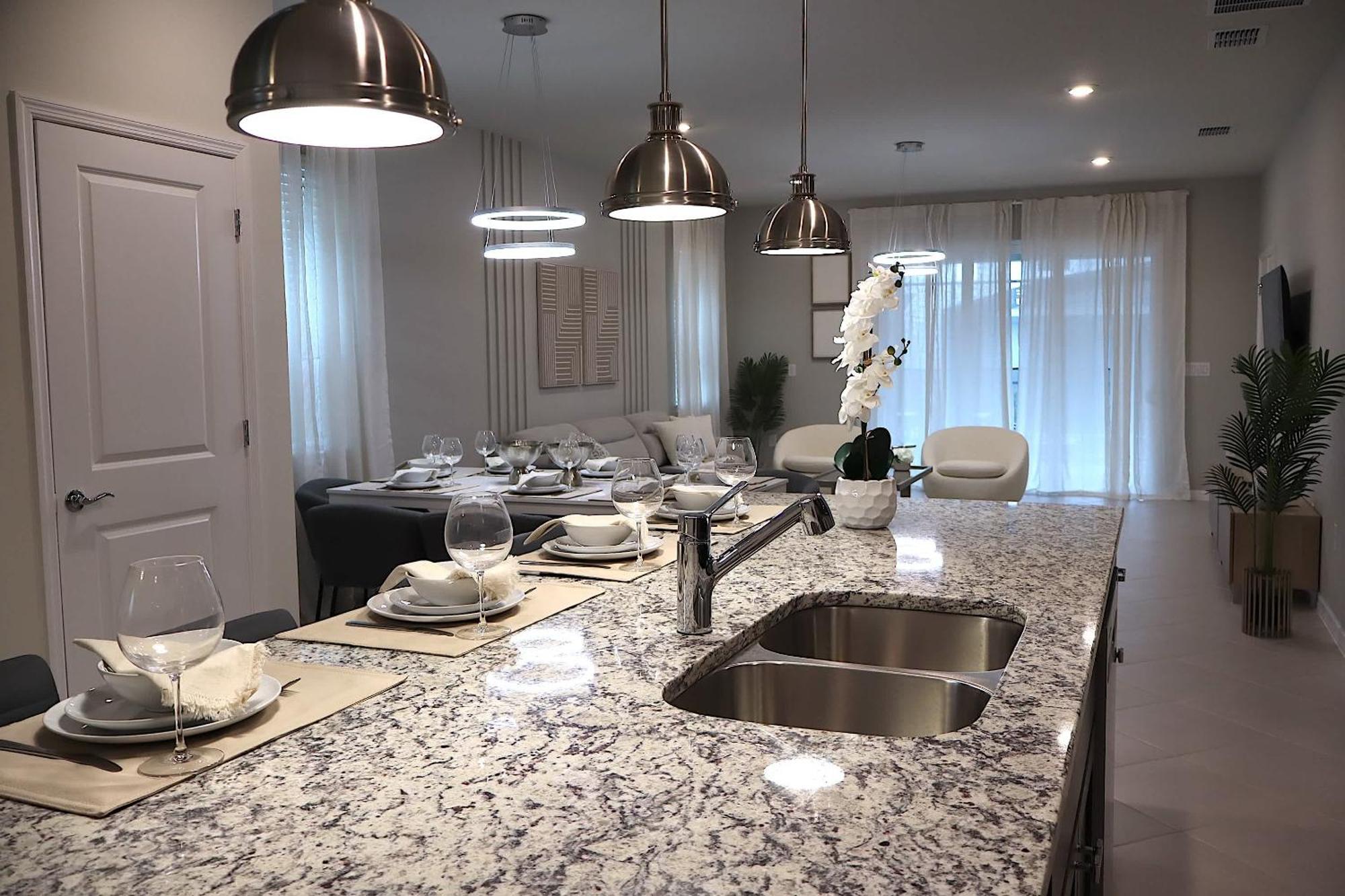 Spectacular 7 Bedroom With Private Pool Holiday home *