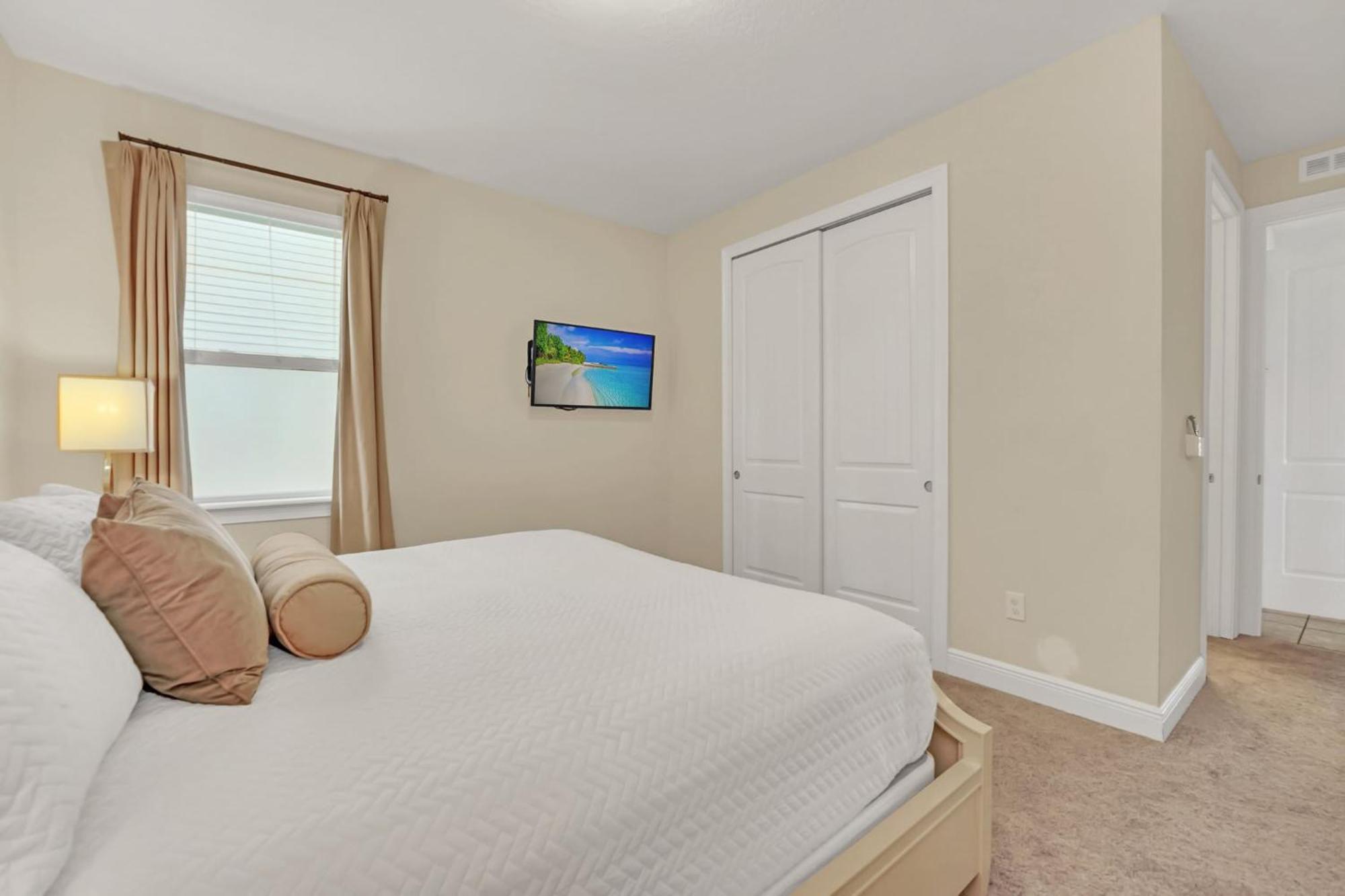 Luxe Family Escape At Encore At Reunion Holiday home