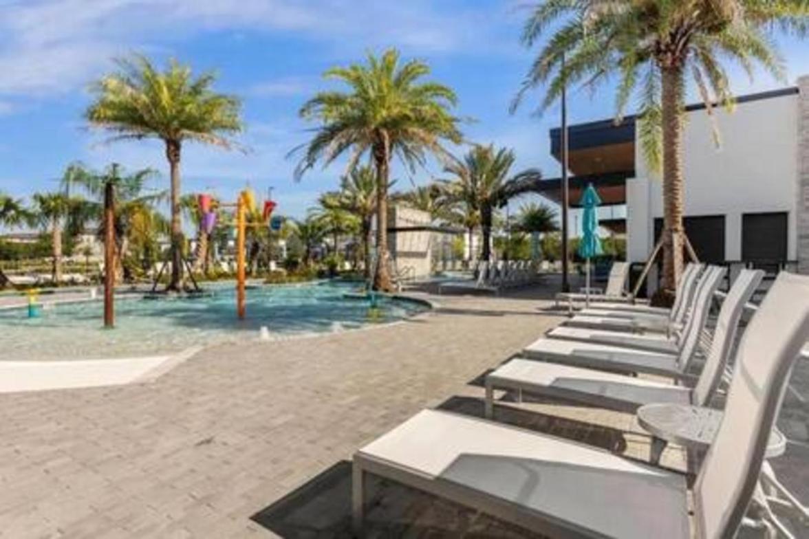 Holiday home Lux 5br W Game Room, 4 & Private Poo Orlando