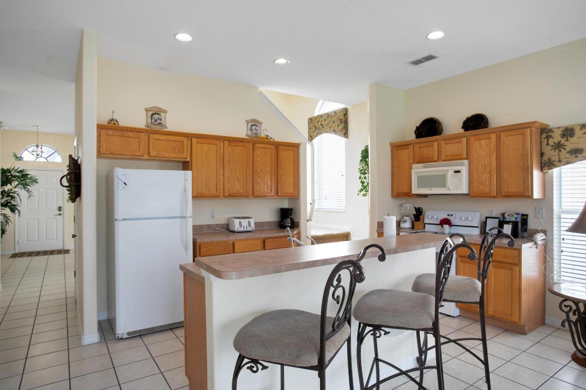 Tropical And Peaceful, 5 Bed With Pool & Villa