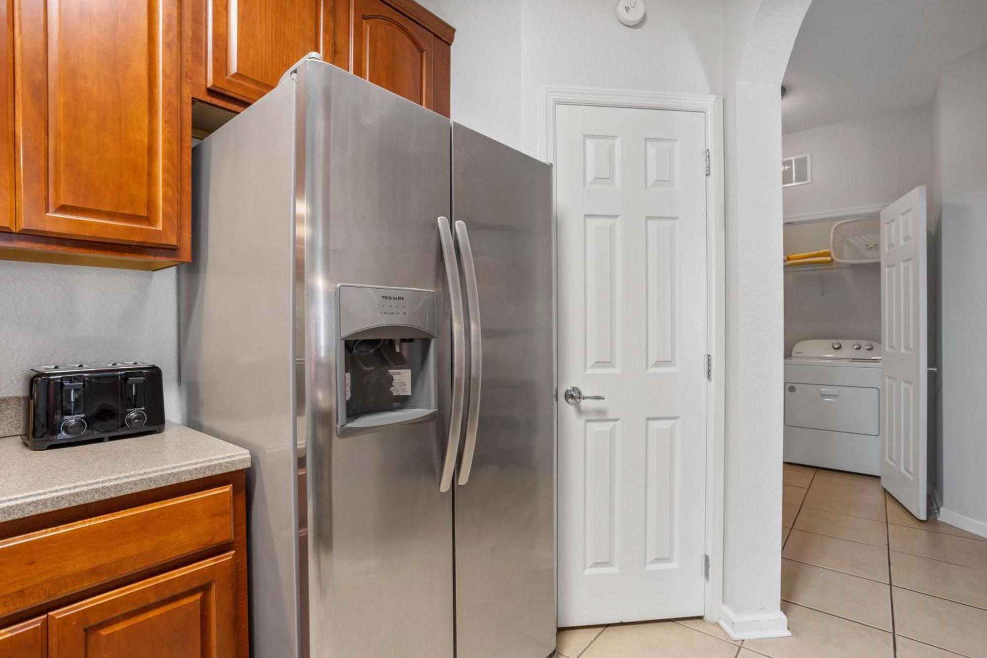 Cozy W Free Vista Cay Access Apartment *