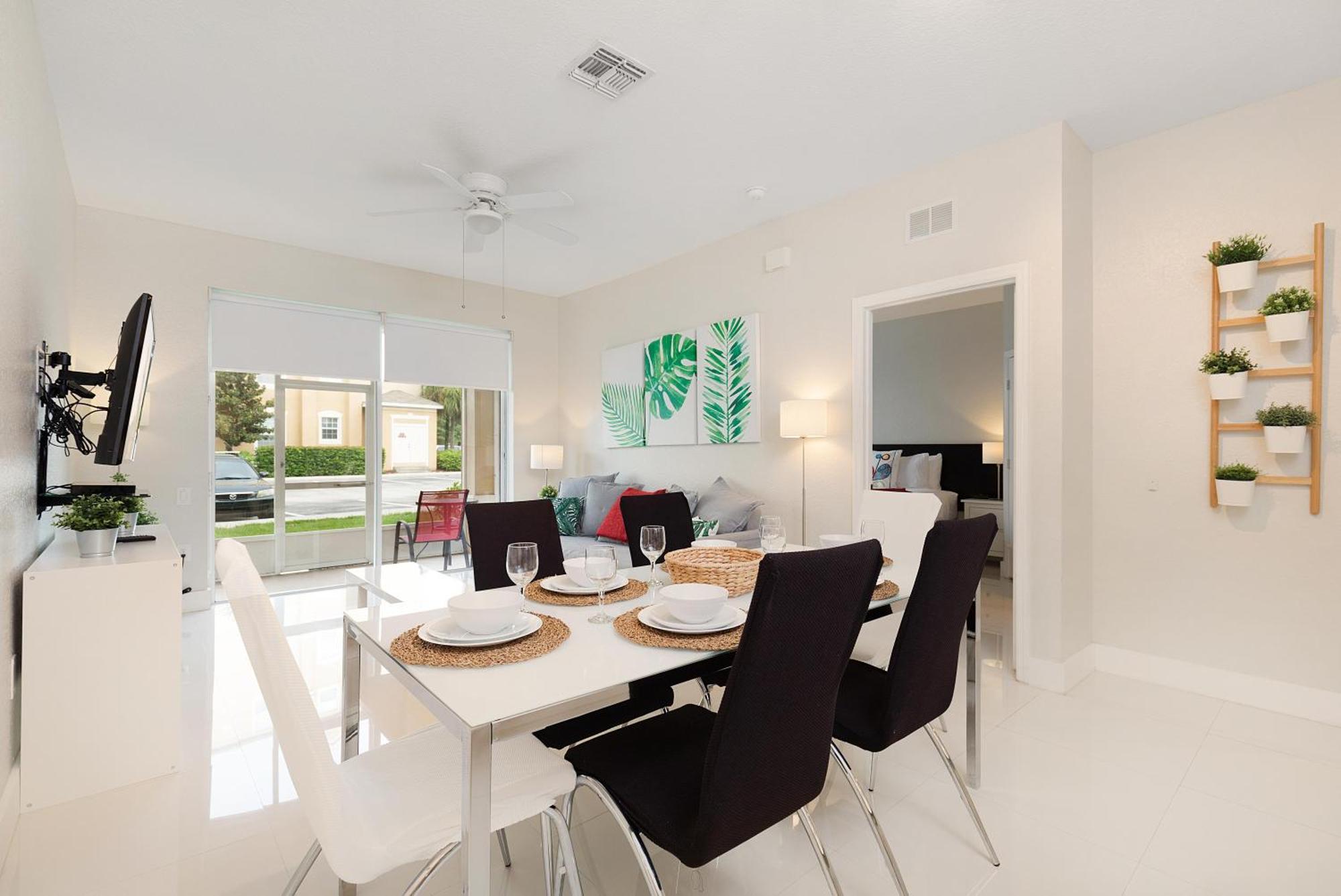 Apartment Windsor Hills 2817