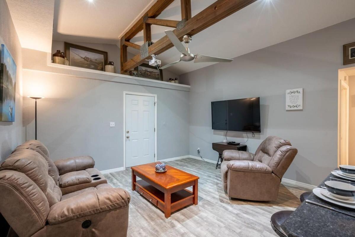Holiday home Cozy Renovated Retreat With Tranquil Outdoors Orlando