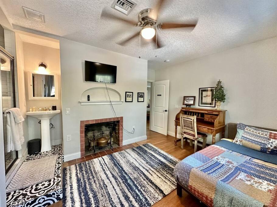 6 Bedroom Historic * Orlando