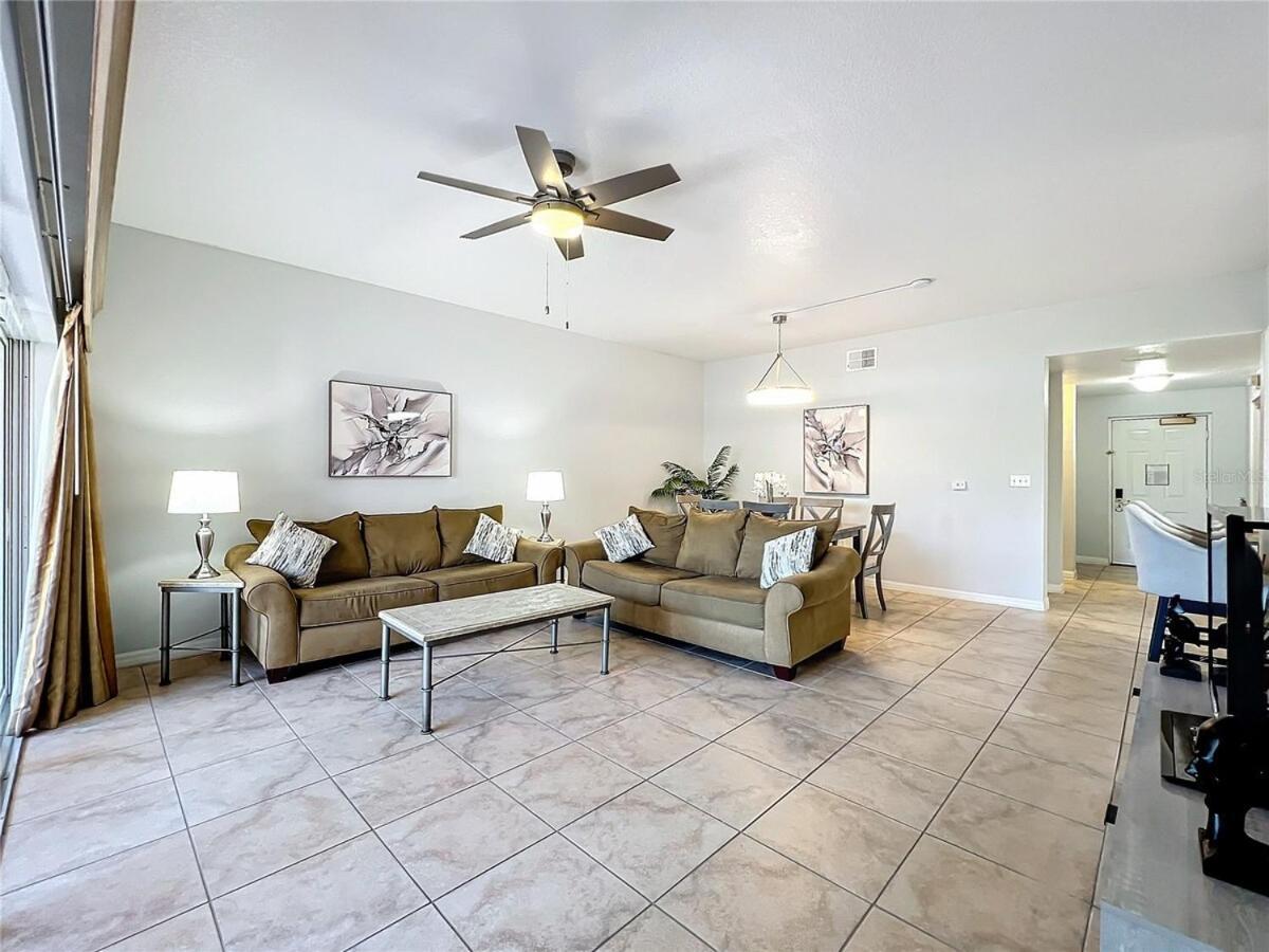 Spacious 3 Bed 3 Bath Luxury 5 Min From Apartment Orlando