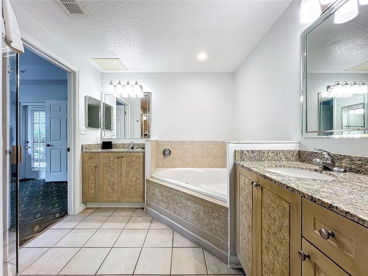 Apartment Spacious 3 Bed 3 Bath Luxury 5 Min From Orlando