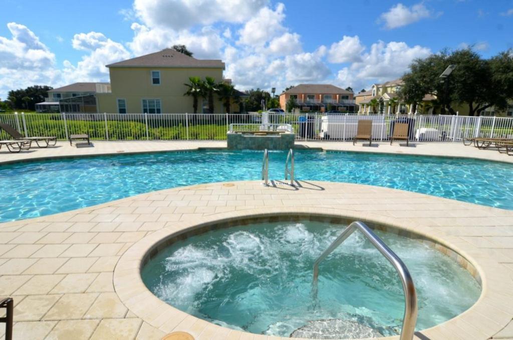 17413 Luxury Pool Serenity Haven, 3br, Balcony Holiday home Orlando