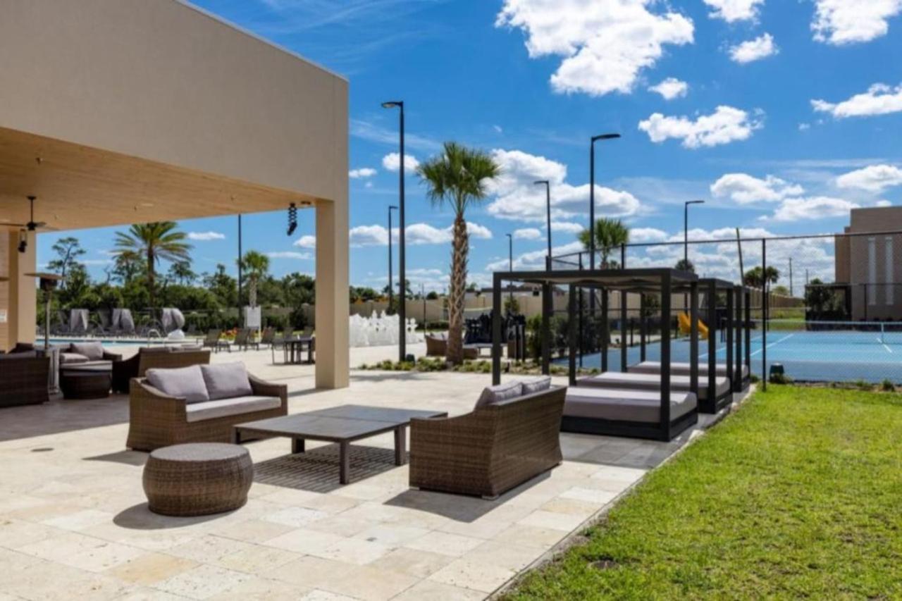 3 Bedroom 4 Bathroom Magic Village 3099 *