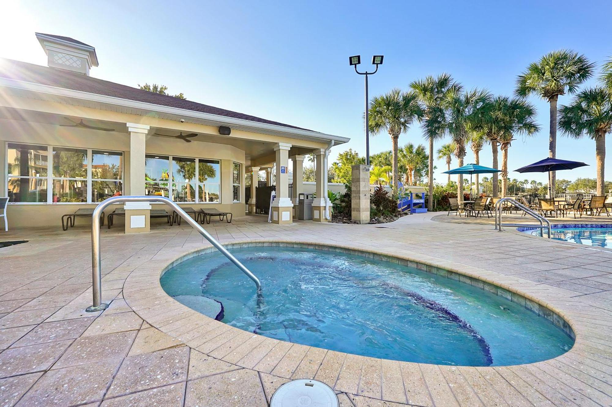 Mickey's Splash Pad, 2 Miles To *