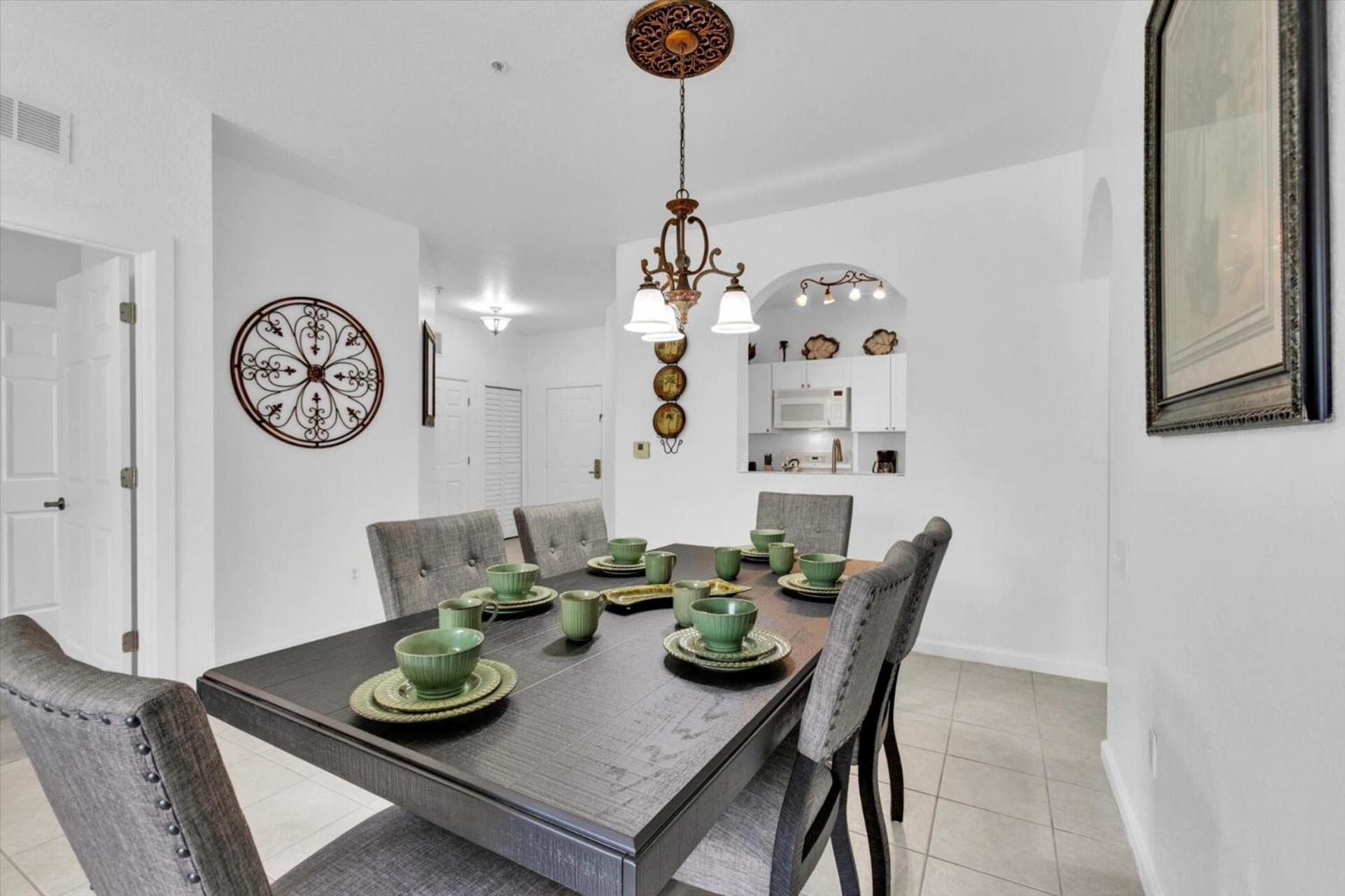 Villa Experience Luxury At 6418 Windsor Hills *