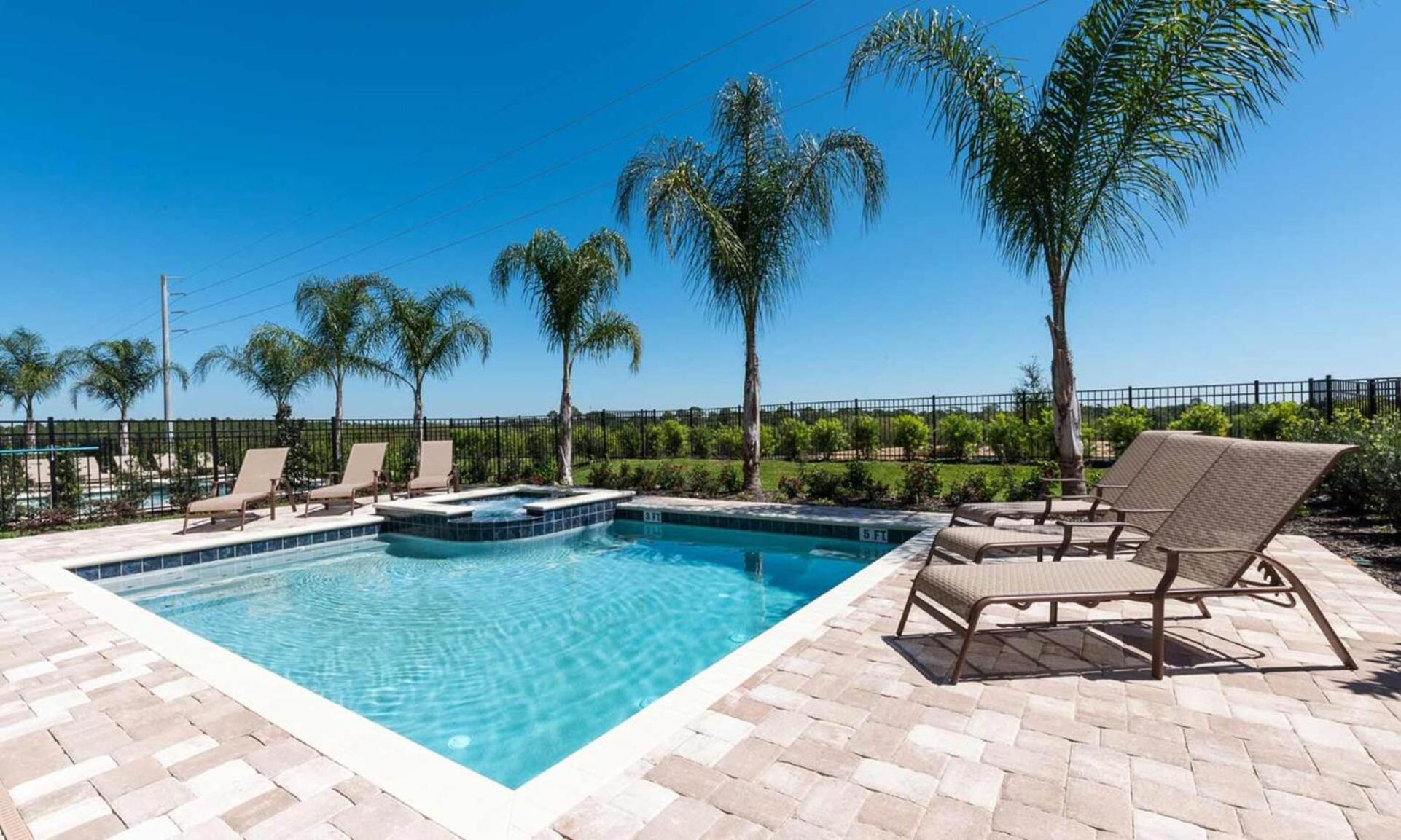 5 Star On Orlando's Exclusive Encore At Reunion 4355 Villa *