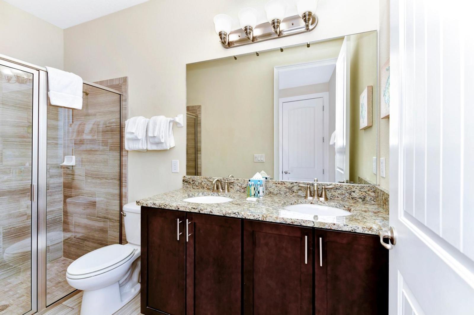 Amazing Near With Water Park Access By Rentyl - 7647w Orlando