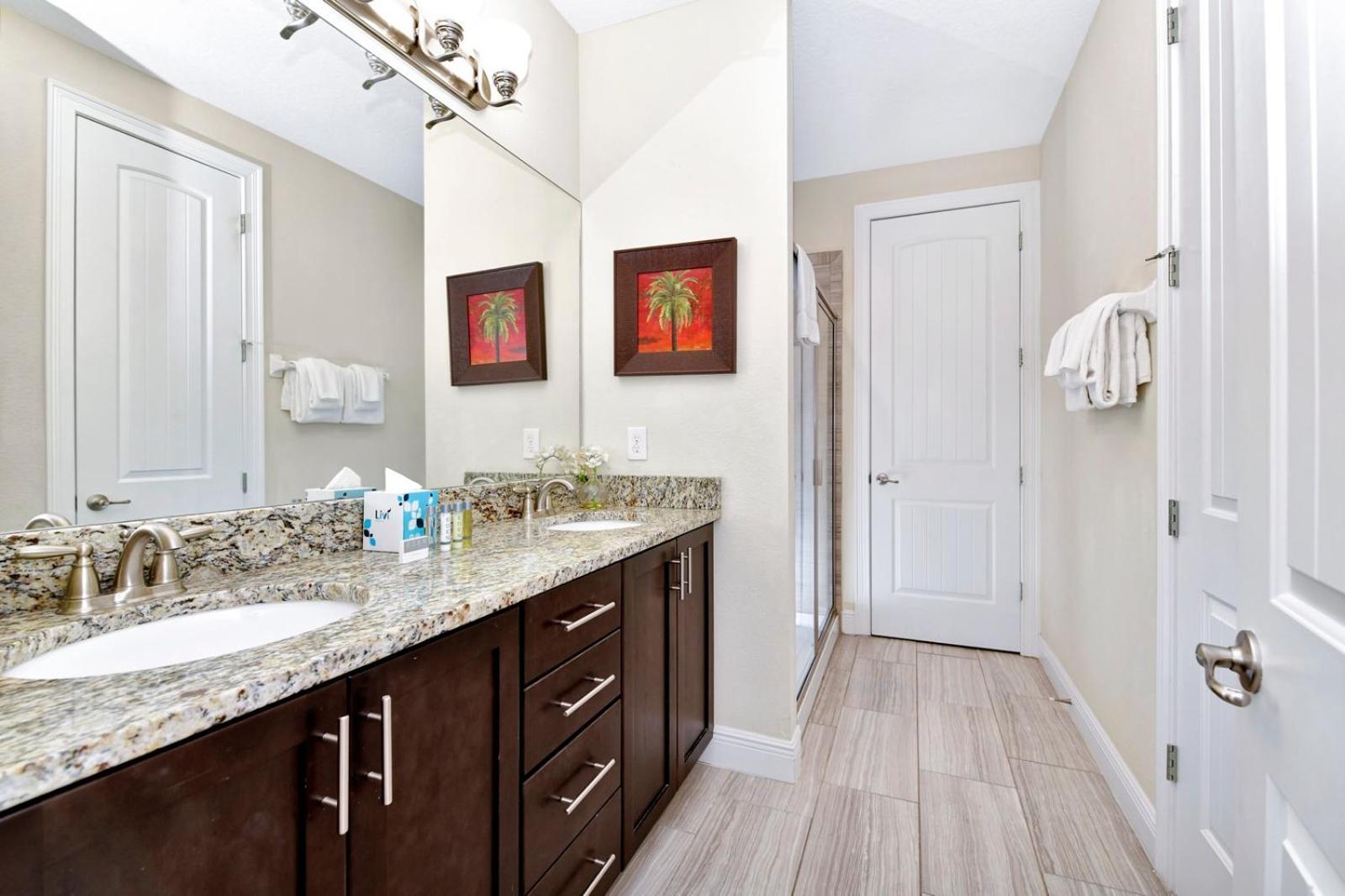 Amazing Near With Water Park Access By Rentyl - 7647w Orlando