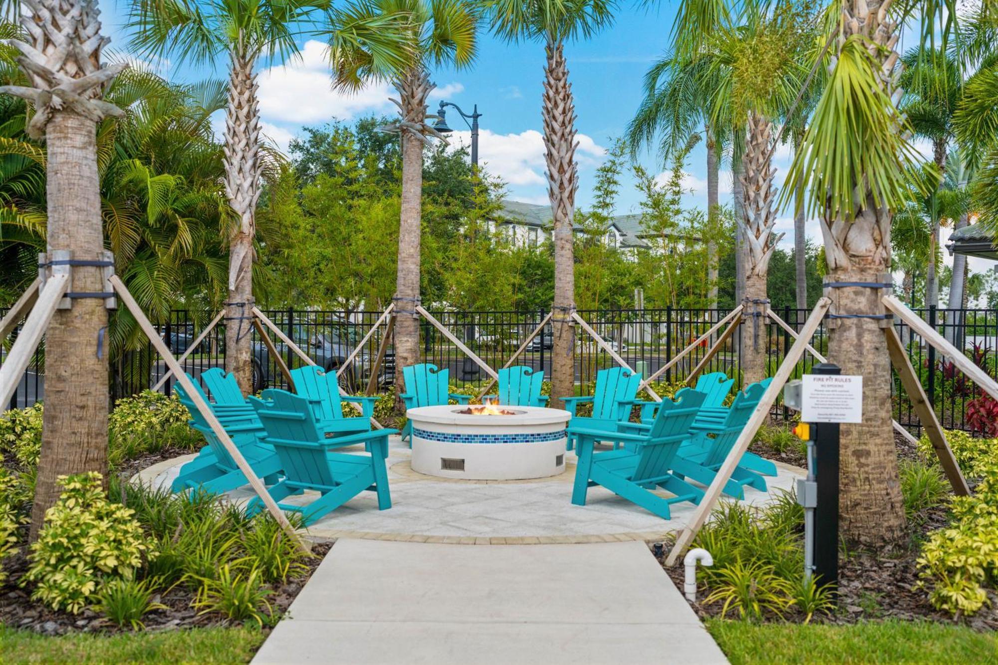 Apartment 4816 Cayview Ave #306 *