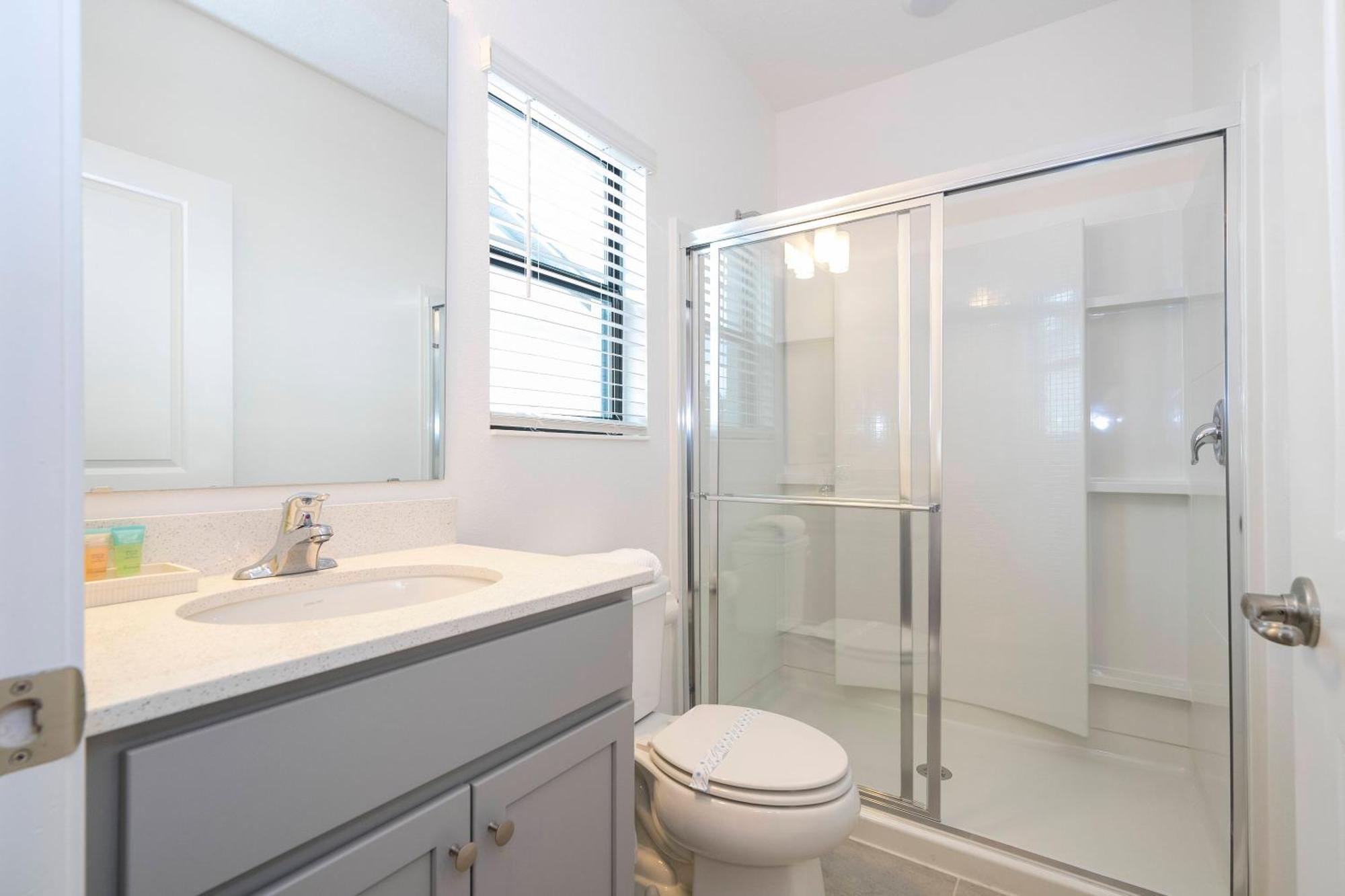 New 5bed Townhome Close To Sea World 10269 * Orlando