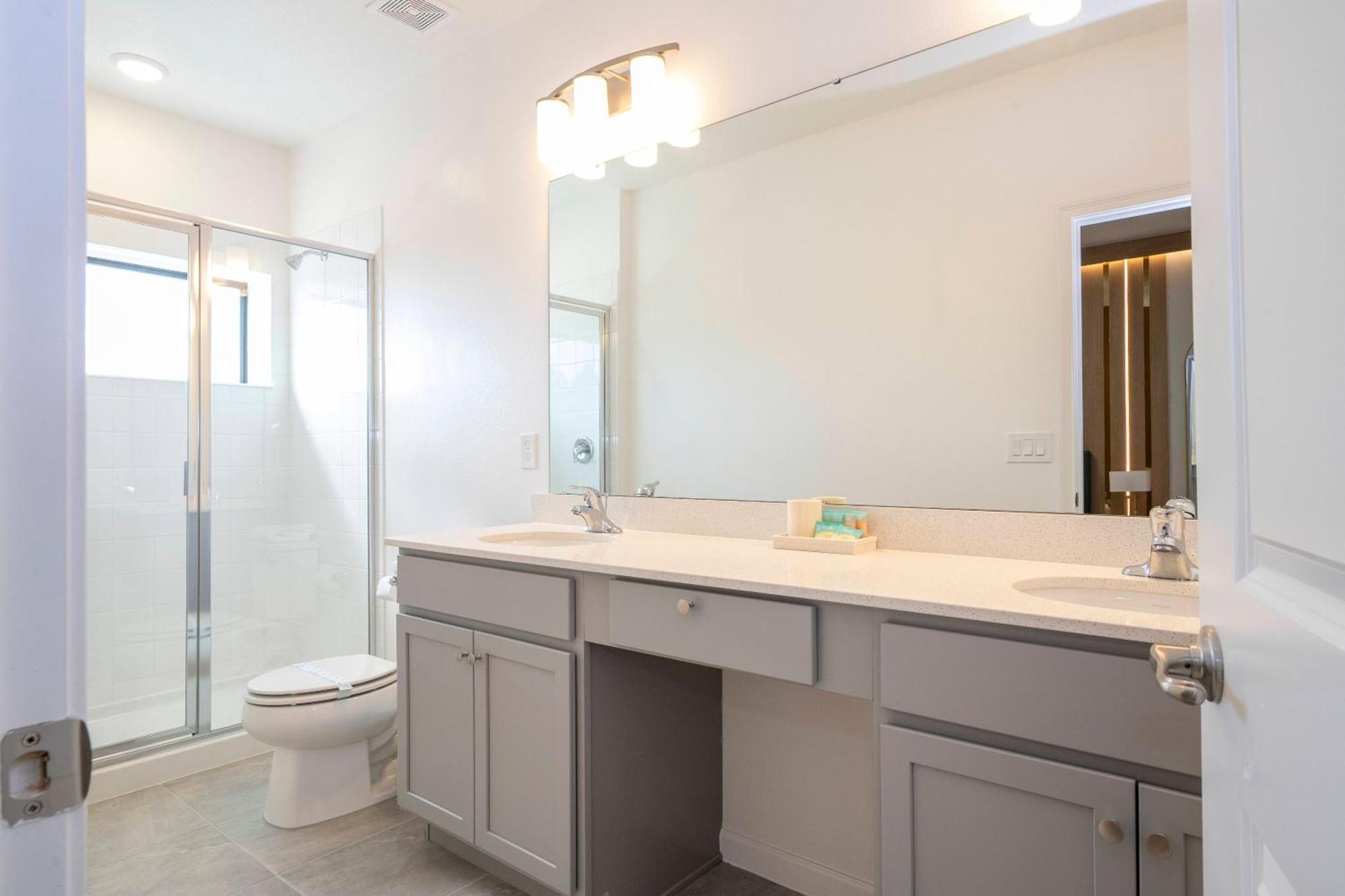 New 5bed Townhome Close To Sea World 10269 * Orlando