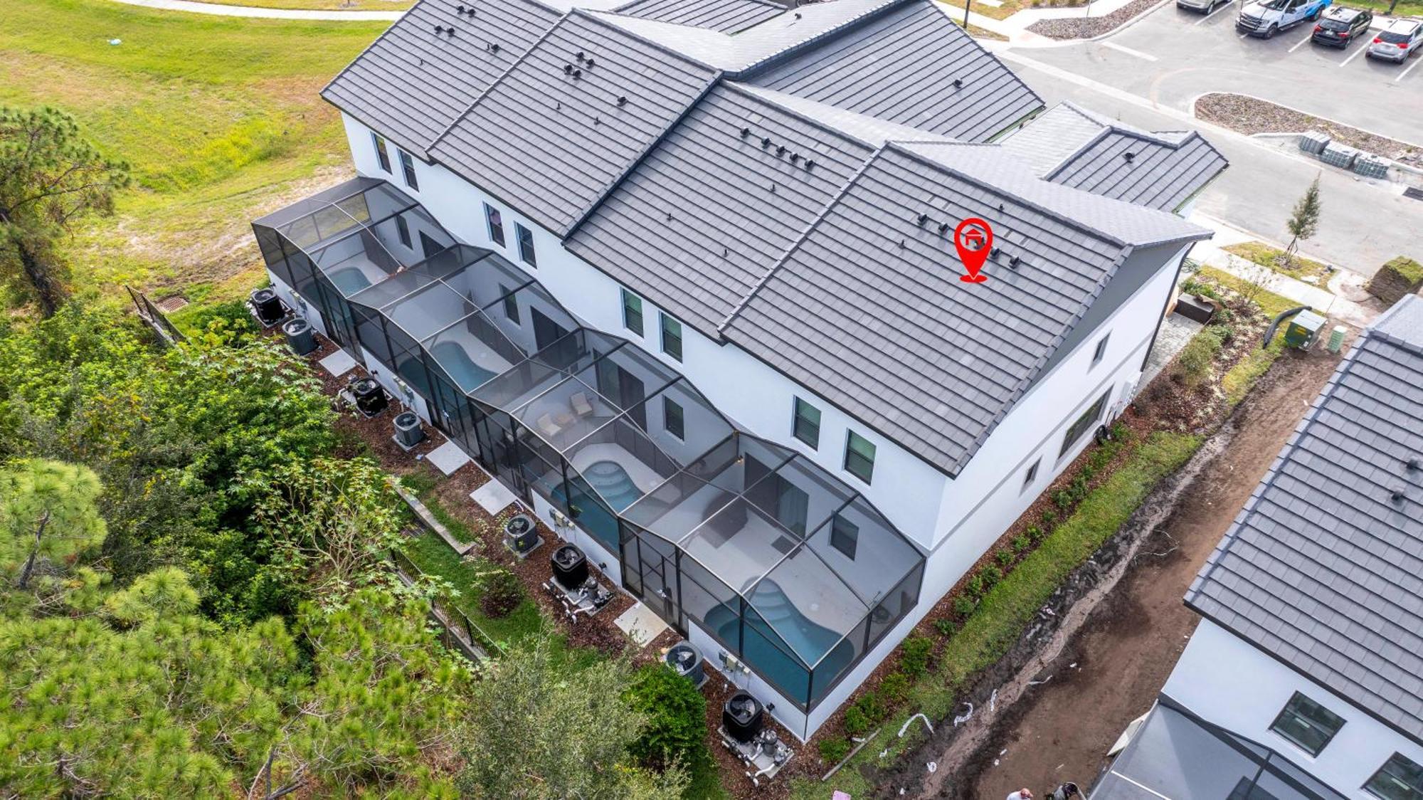 Holiday home New 5bed Townhome Close To Sea World 10269 *