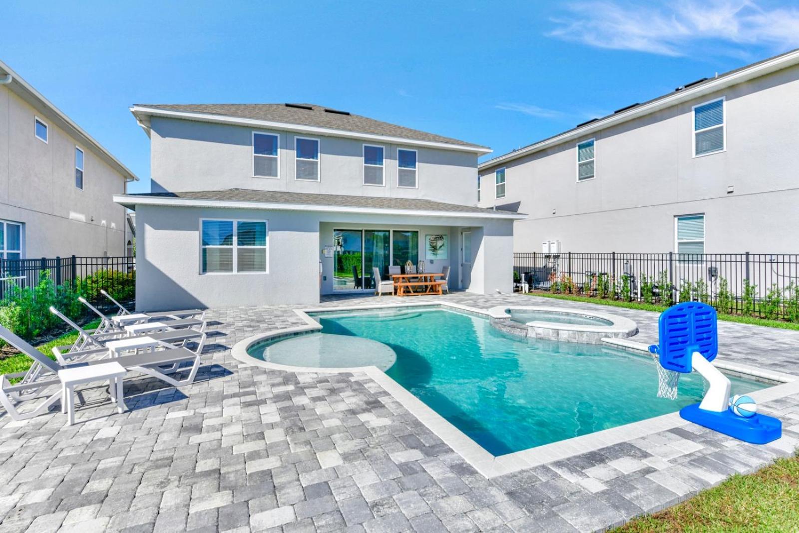 Holiday home Welcoming Five Bedroom House With Private Pool Near At Encore By Rentyl - 267sf