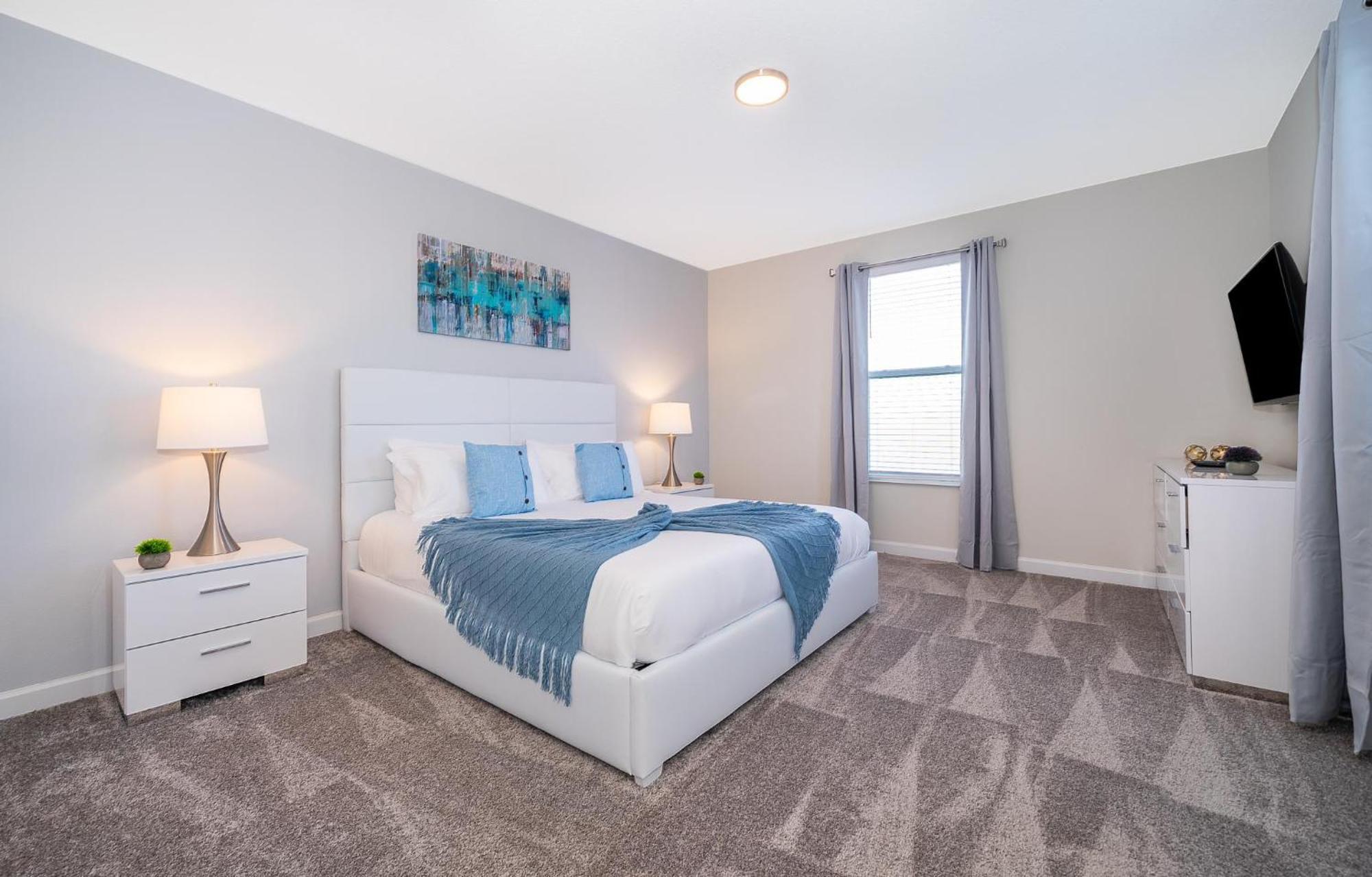 800mo 5 Bed/5 Ba * Orlando