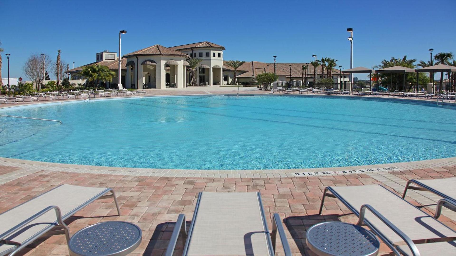 800mo 5 Bed/5 Ba