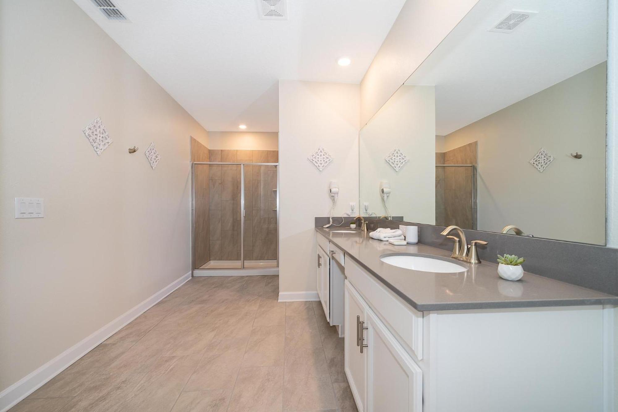 800mo 5 Bed/5 Ba Holiday home