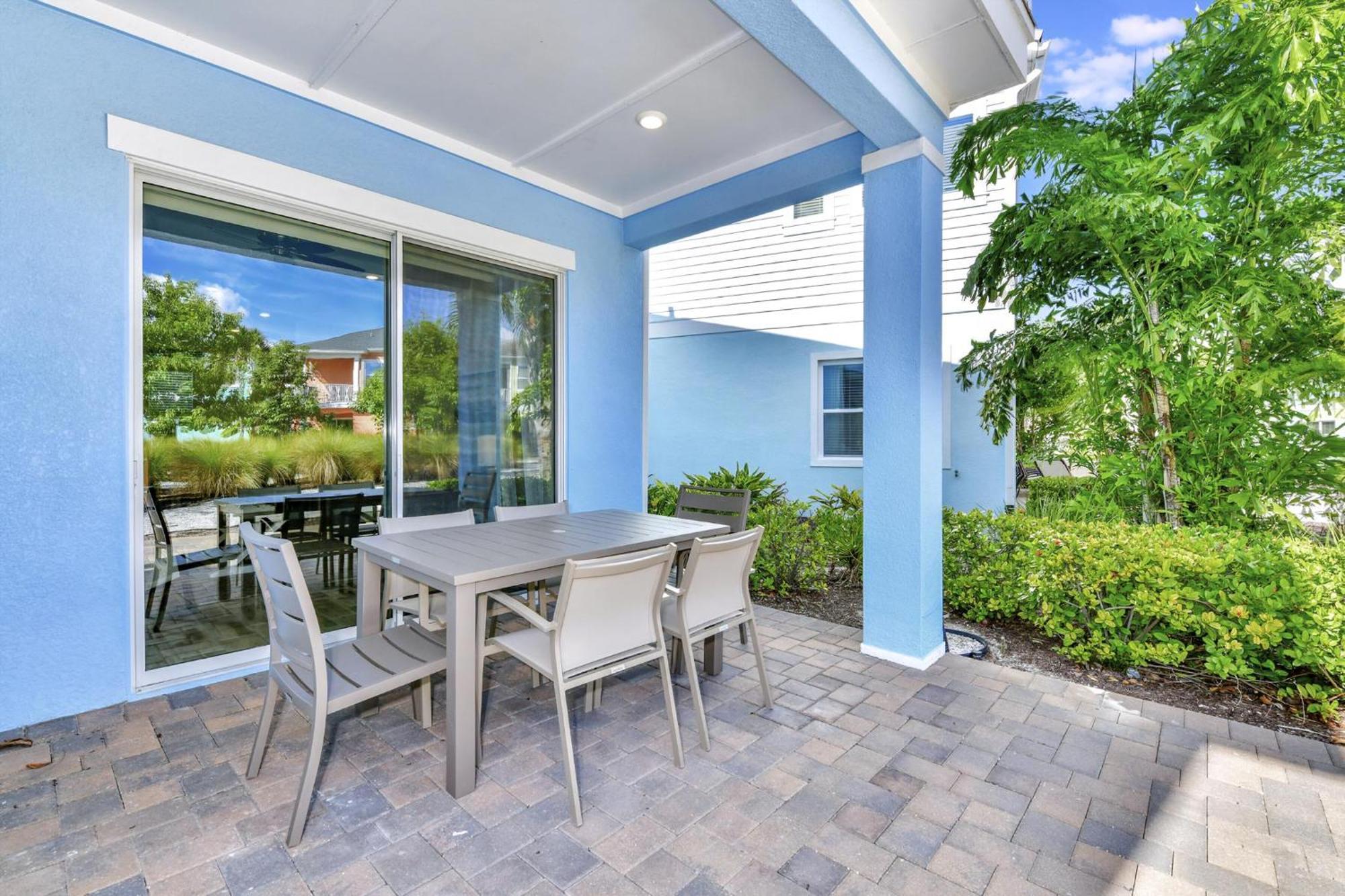 Sky Blue And Palm Trees Near With Margaritaville Access - 8071kd Holiday home