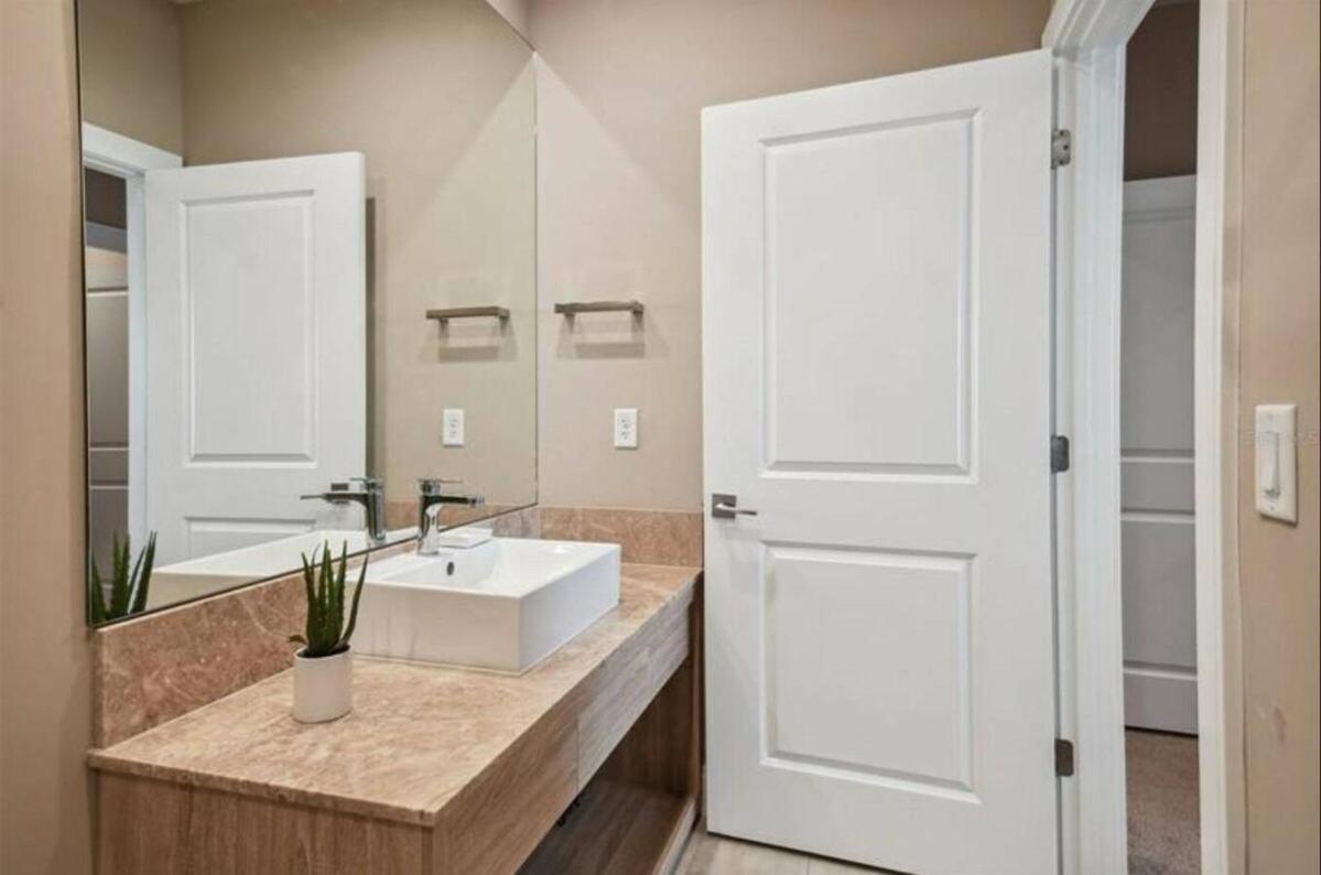 Dluxx Magic Village 3 Miles From 7454 Holiday home Orlando