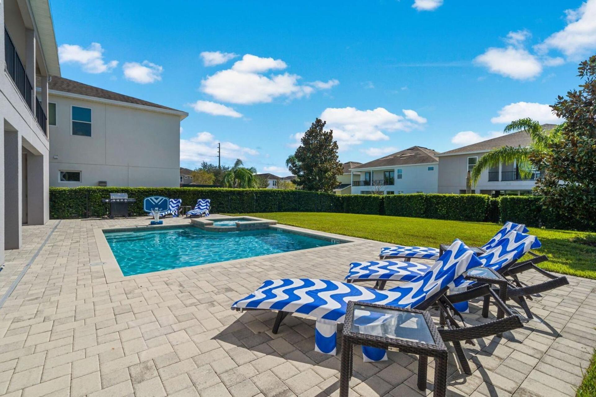 Villa Indulge In Opulence: Where Comfort Meets Endless Fun