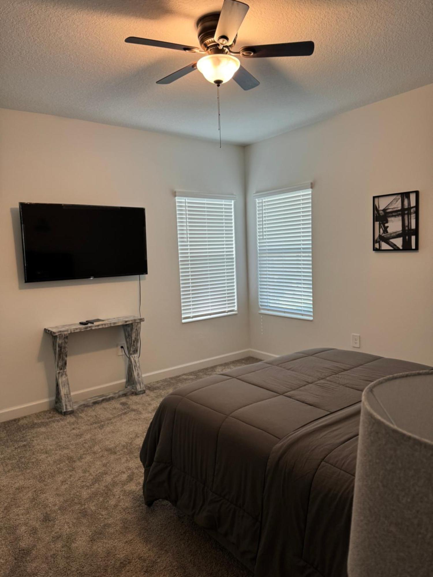 Storey Park One Bedroom Of Nona Apartment *