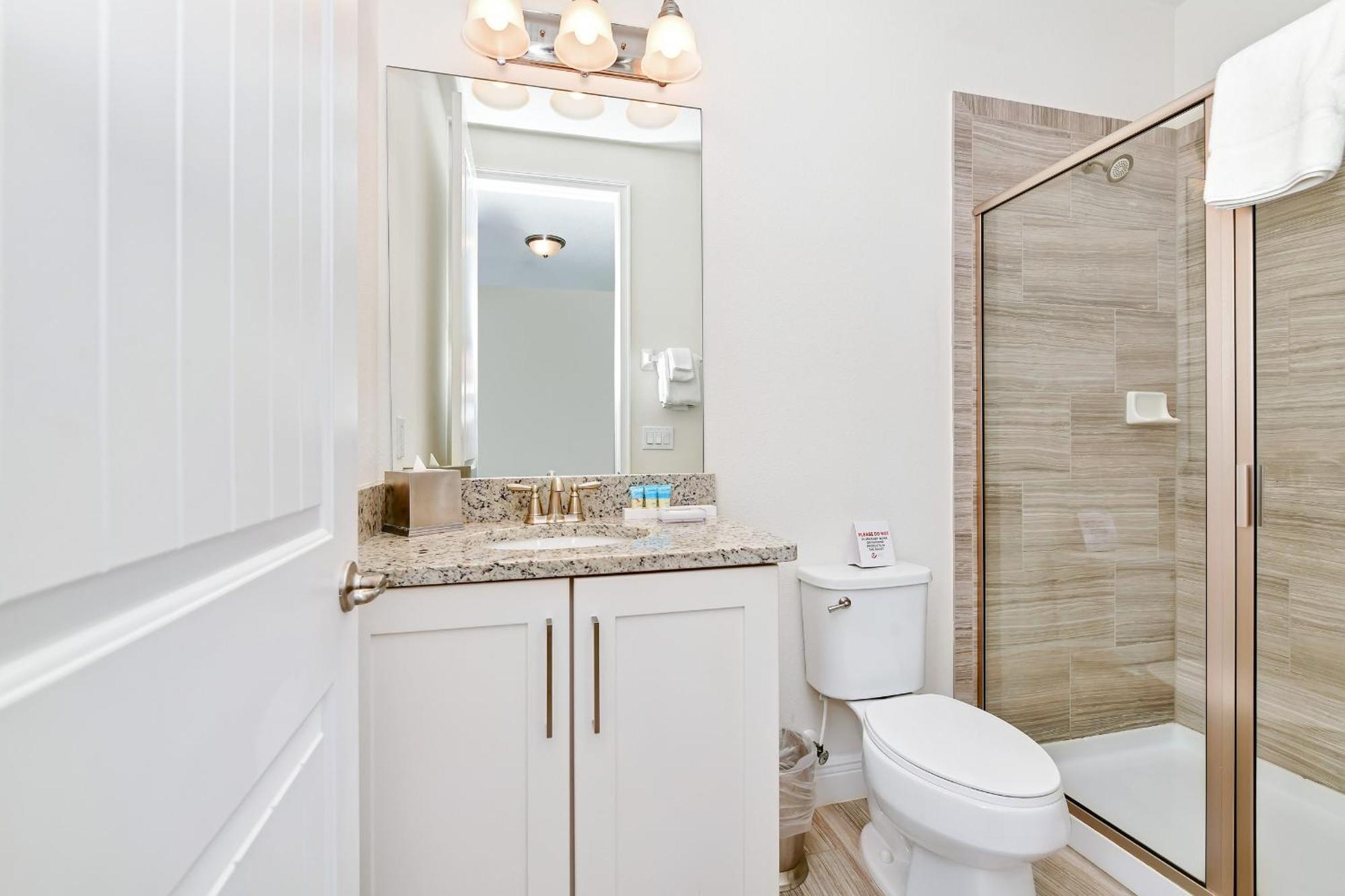 Luxury By Rentyl Near With Private Pool, Themed & Amenities- 260c Holiday home