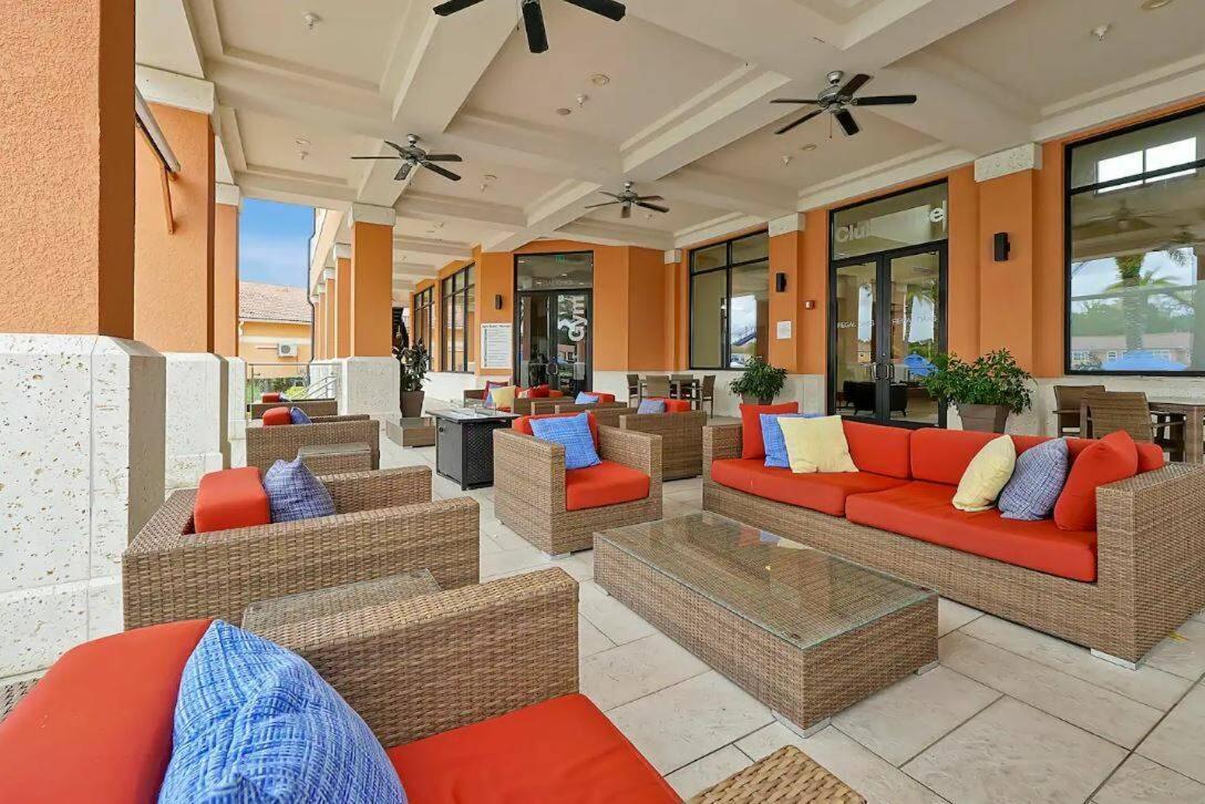 Holiday home Cozy 4br Regal Oaks Close To