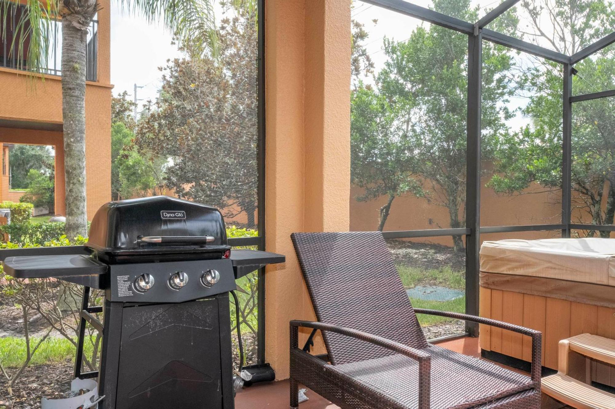 Holiday home Cozy 4br Regal Oaks Close To