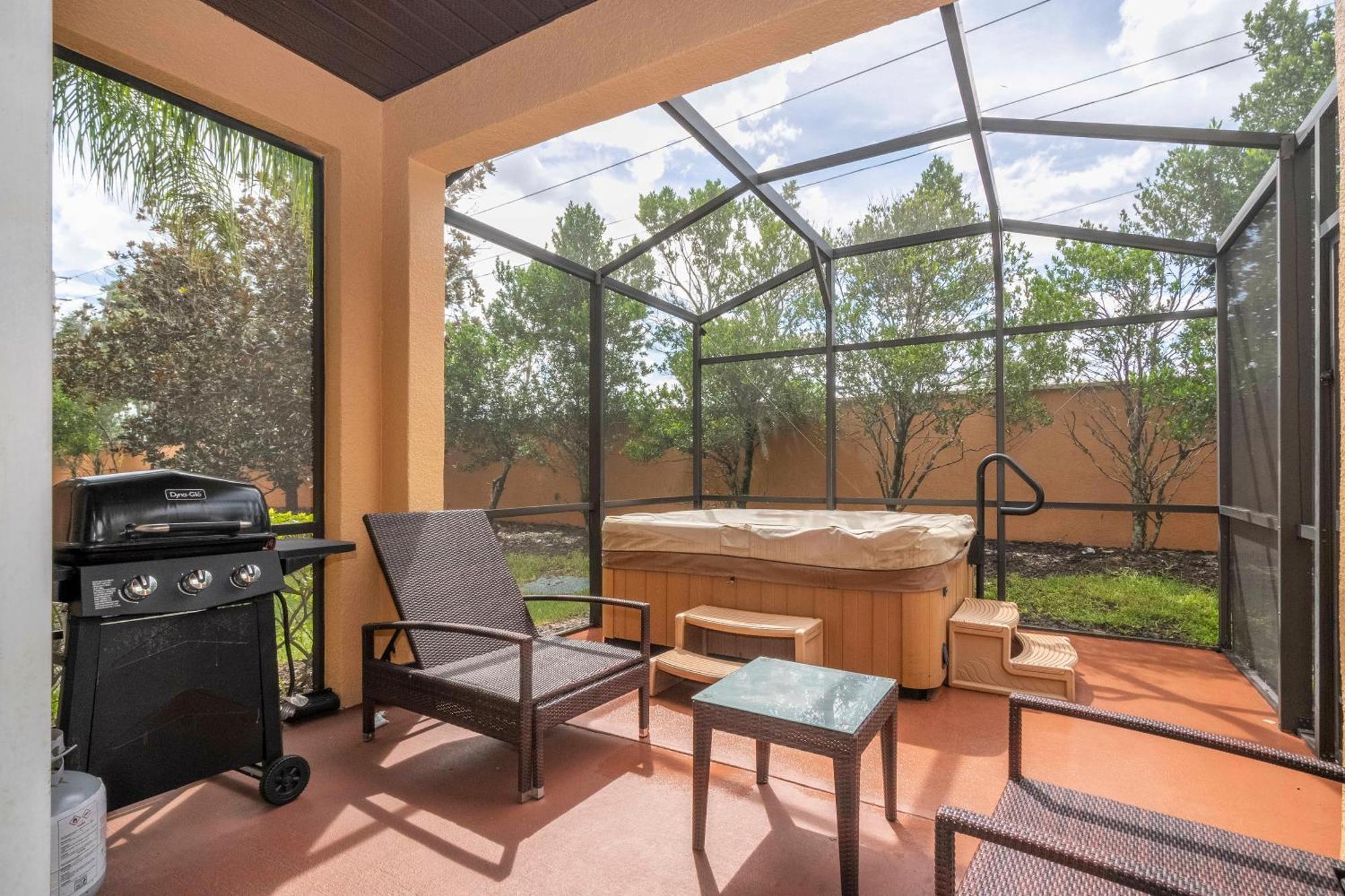 Cozy 4br Regal Oaks Close To Holiday home Orlando