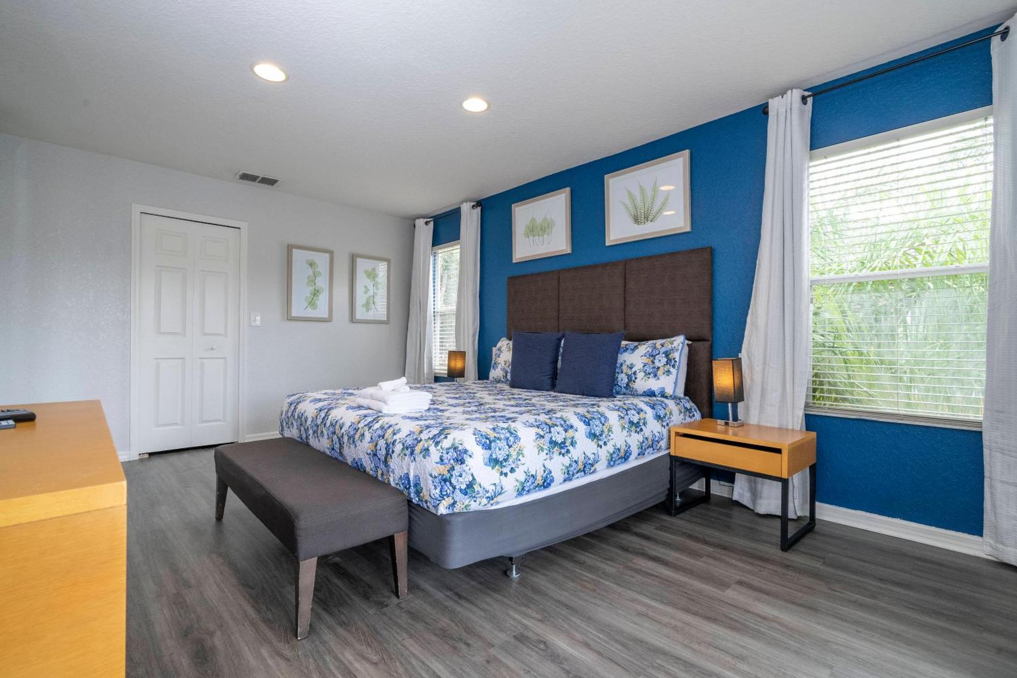 Cozy 4br Regal Oaks Close To Holiday home Orlando