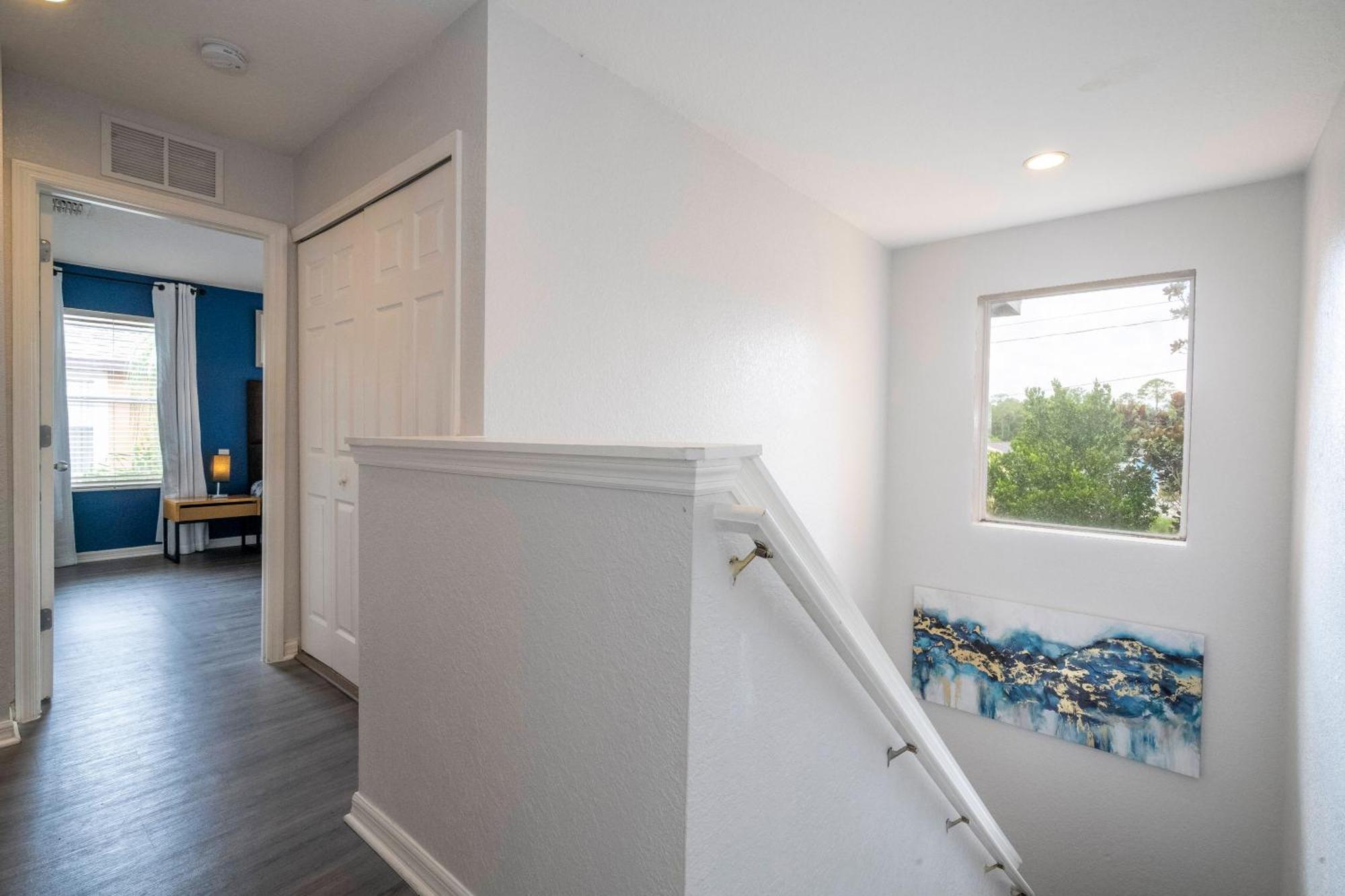 Cozy 4br Regal Oaks Close To