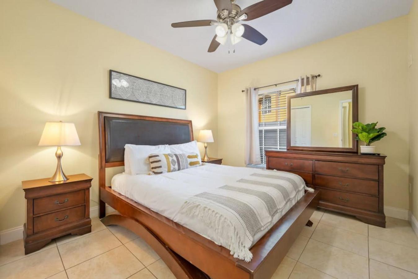 Fg7909 - 6 Bedrooms With Pool - Near World Holiday home