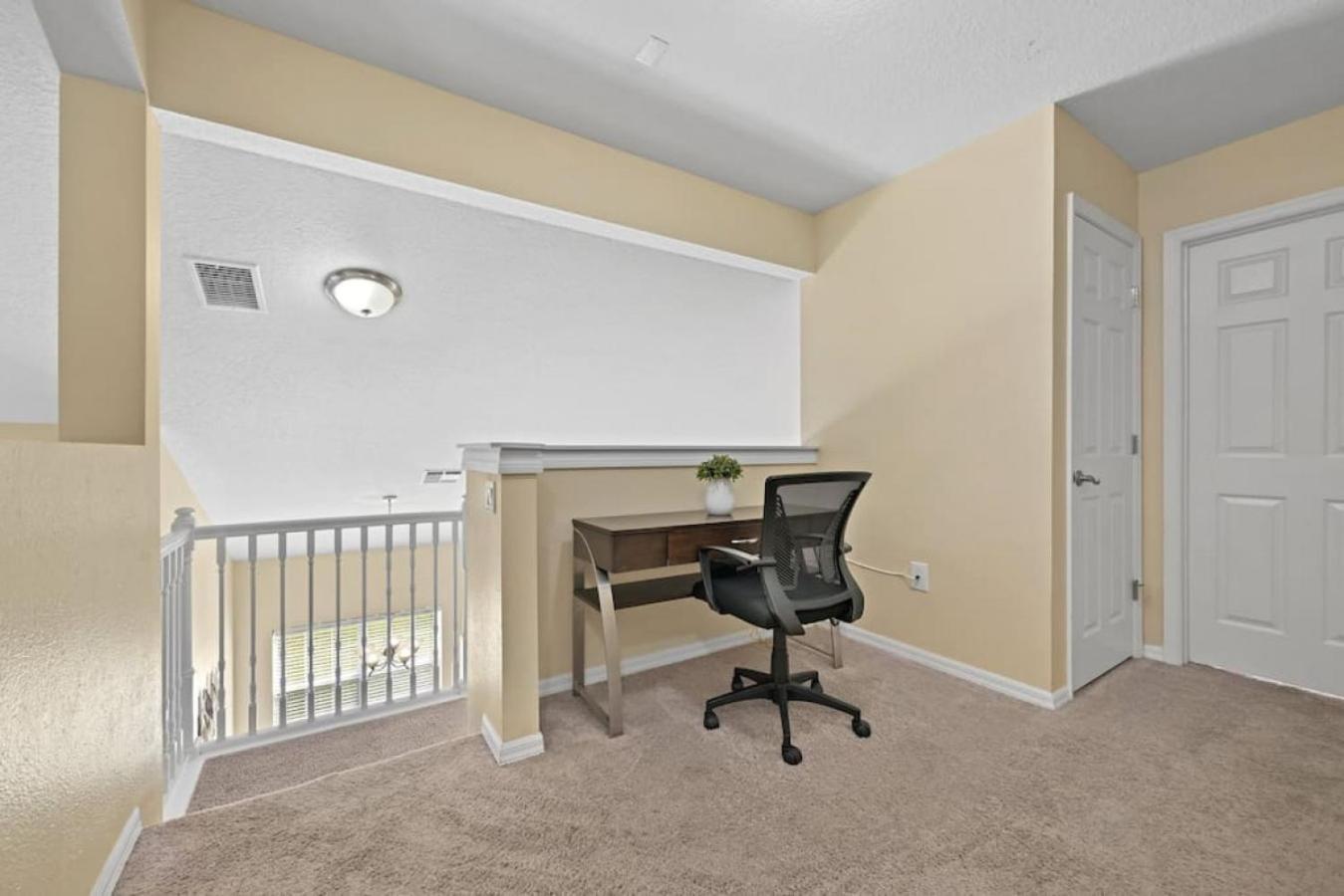 Fg7909 - 6 Bedrooms With Pool - Near World Holiday home *