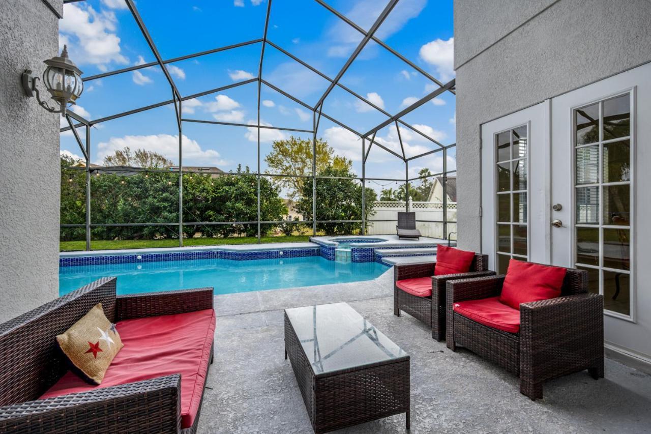Fg7909 - 6 Bedrooms With Pool - Near World