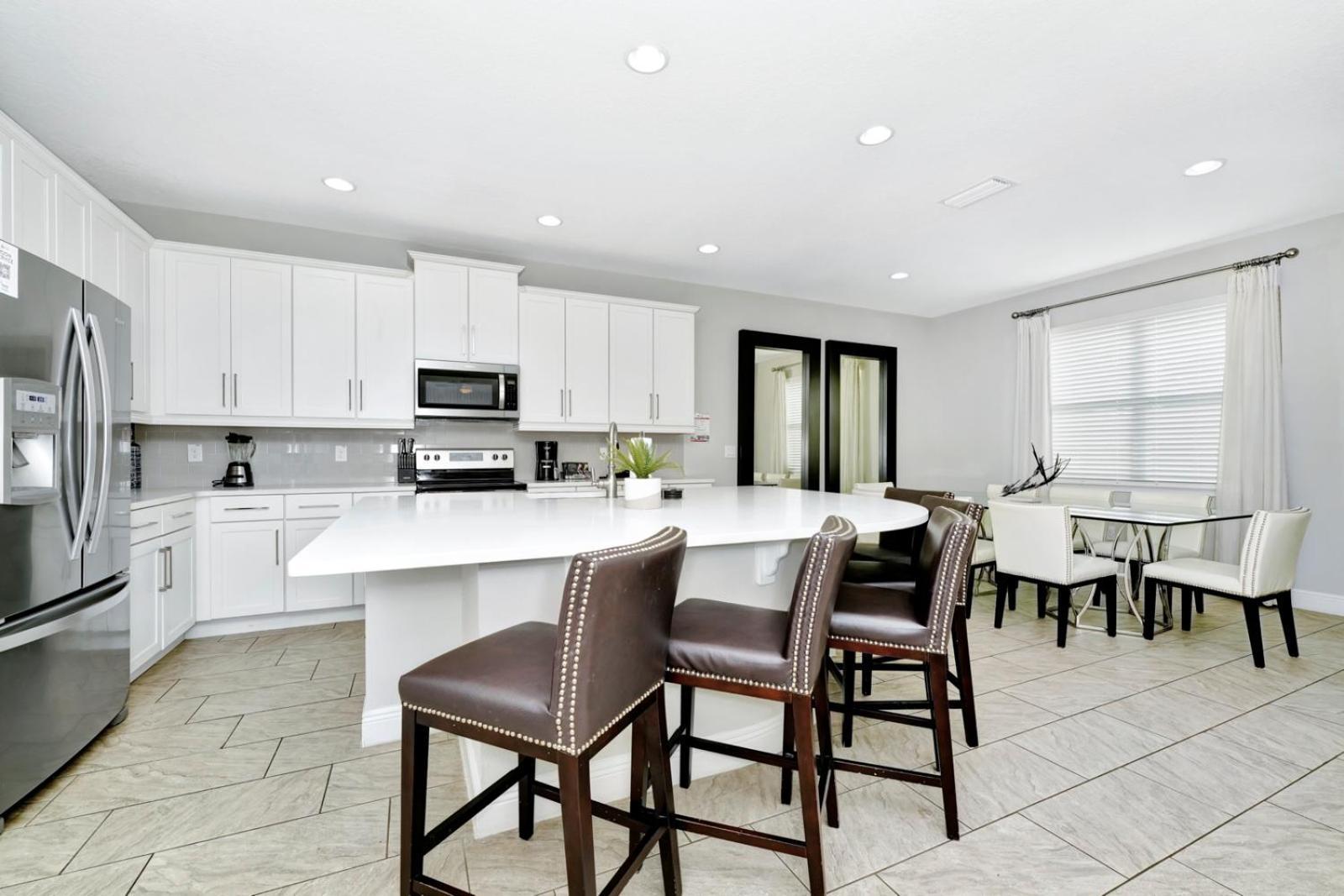 Beautiful Near With Private Pool & Encore Water Park Access - 300b Apartment