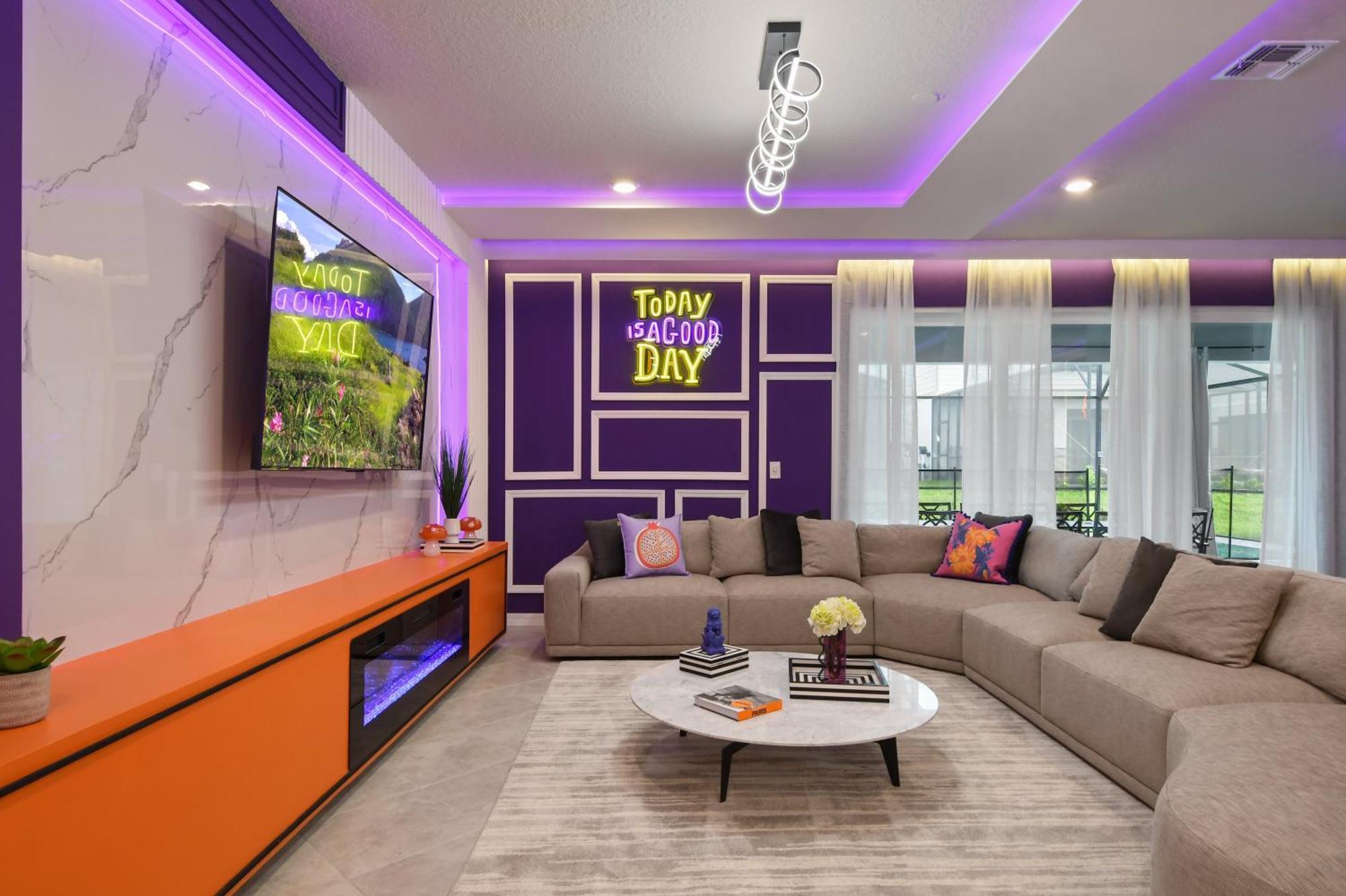 Modern W/ Pool, & Arcade Access * Orlando