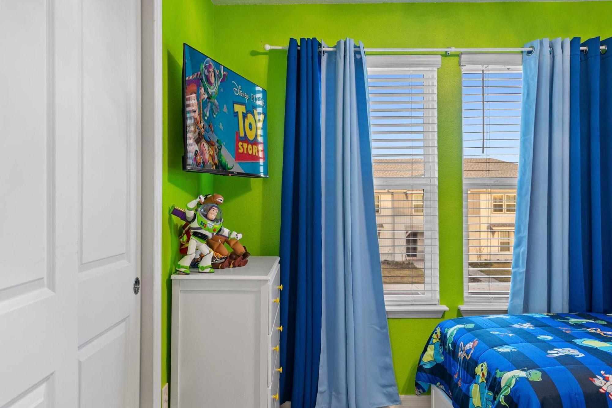 Holiday home Enchanting Themed Magic In Every Corner